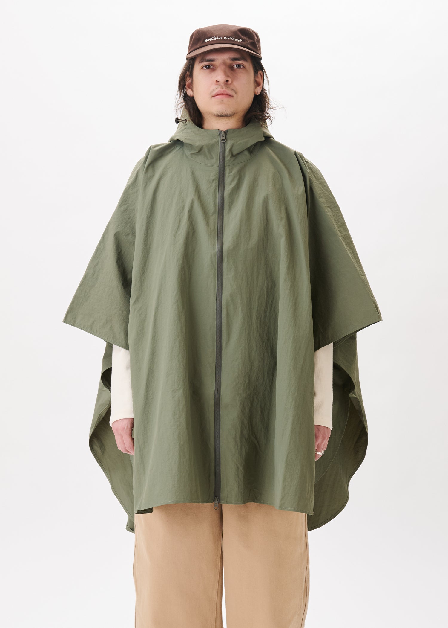 Niksen Storm Poncho – Estudio Niksen