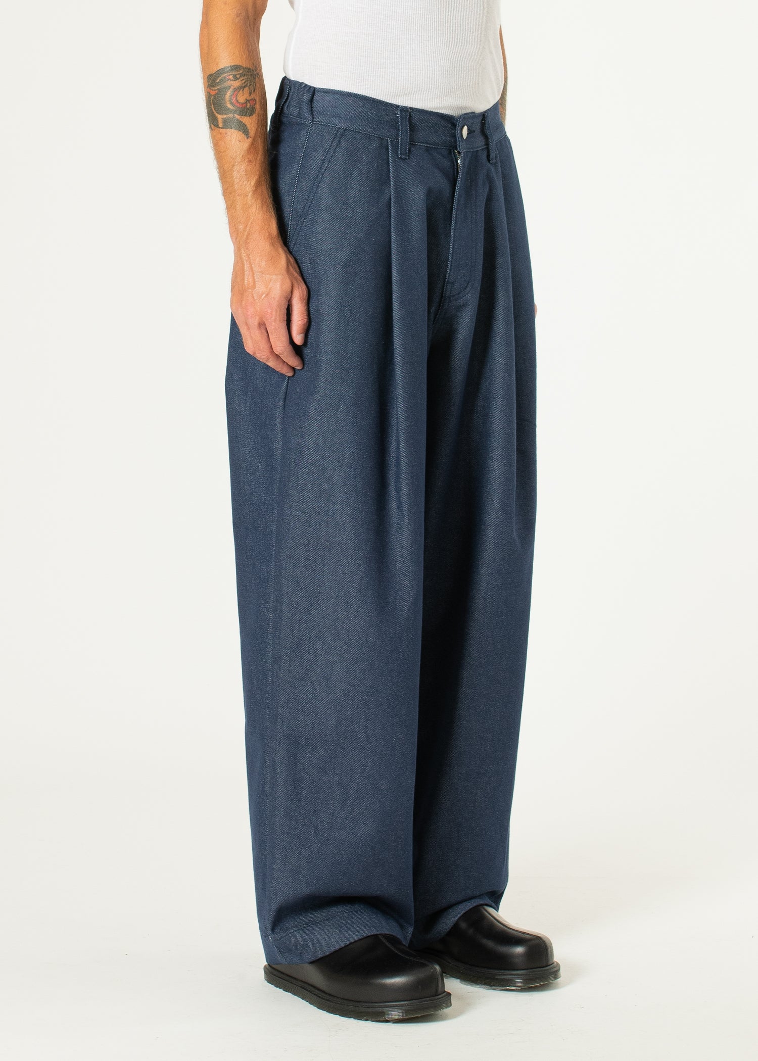 Pintuck Wide Jeans – Estudio Niksen