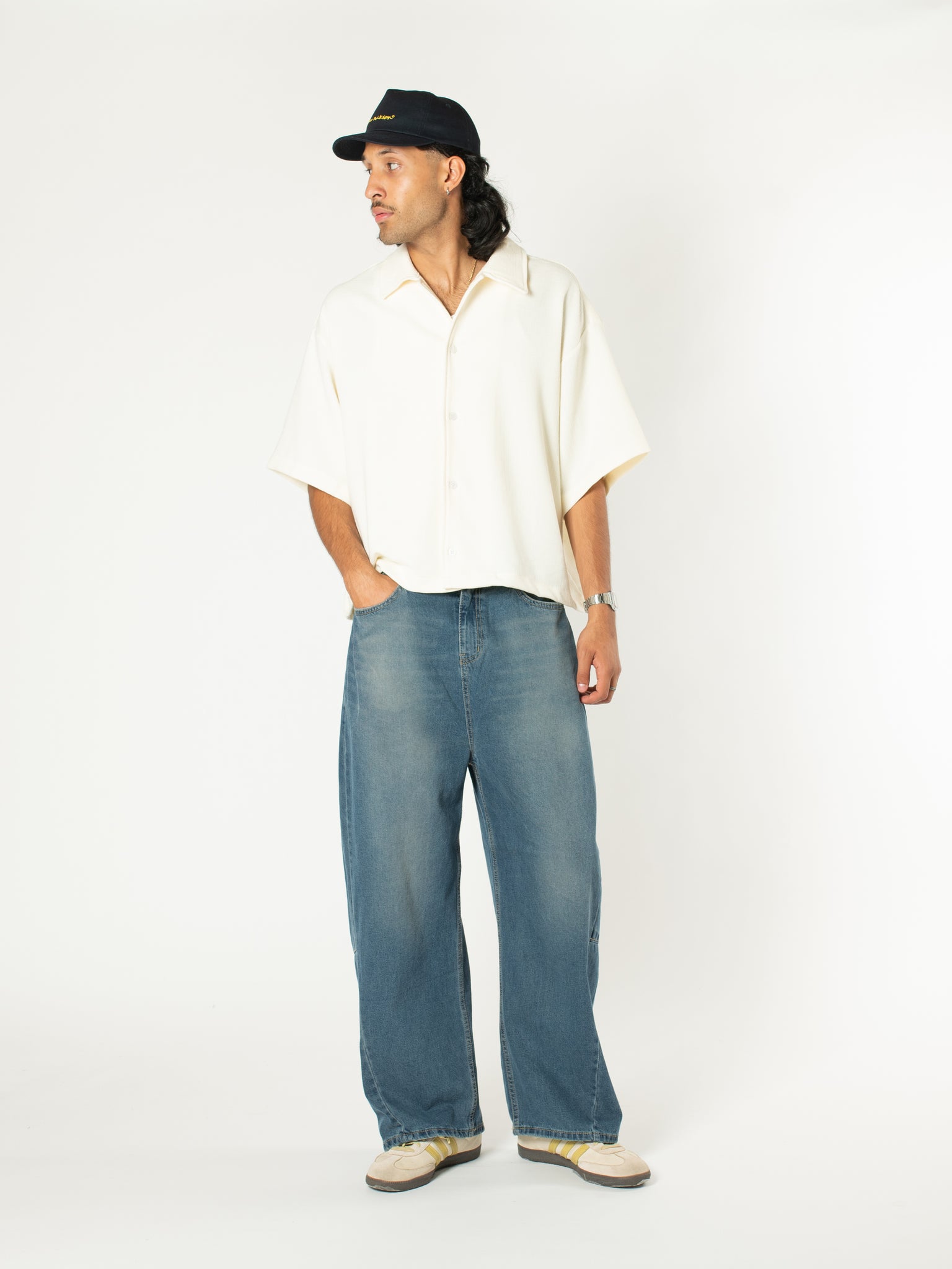 Outseam Dart Jeans