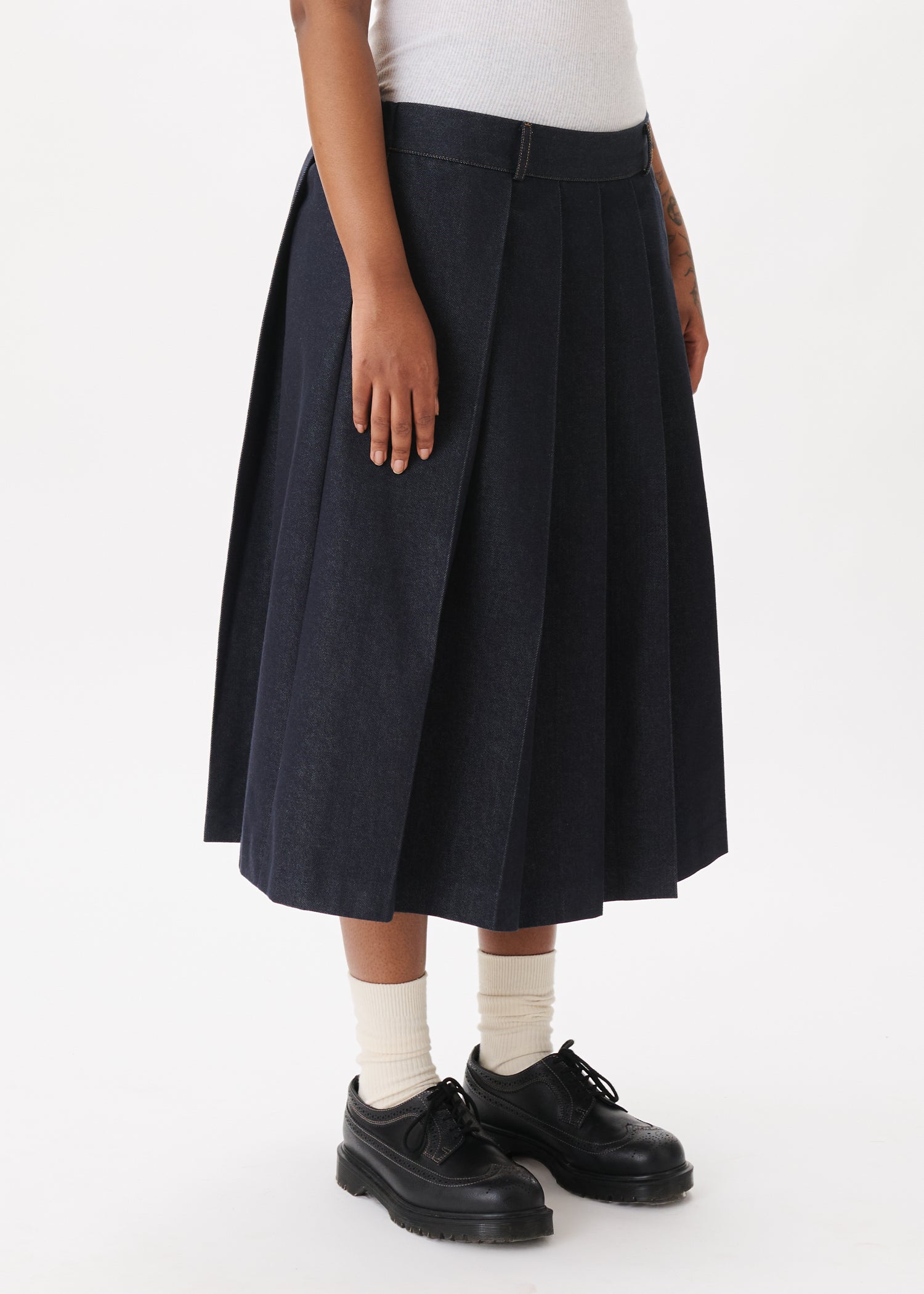 Raw Denim Pleated Skirt – Estudio Niksen