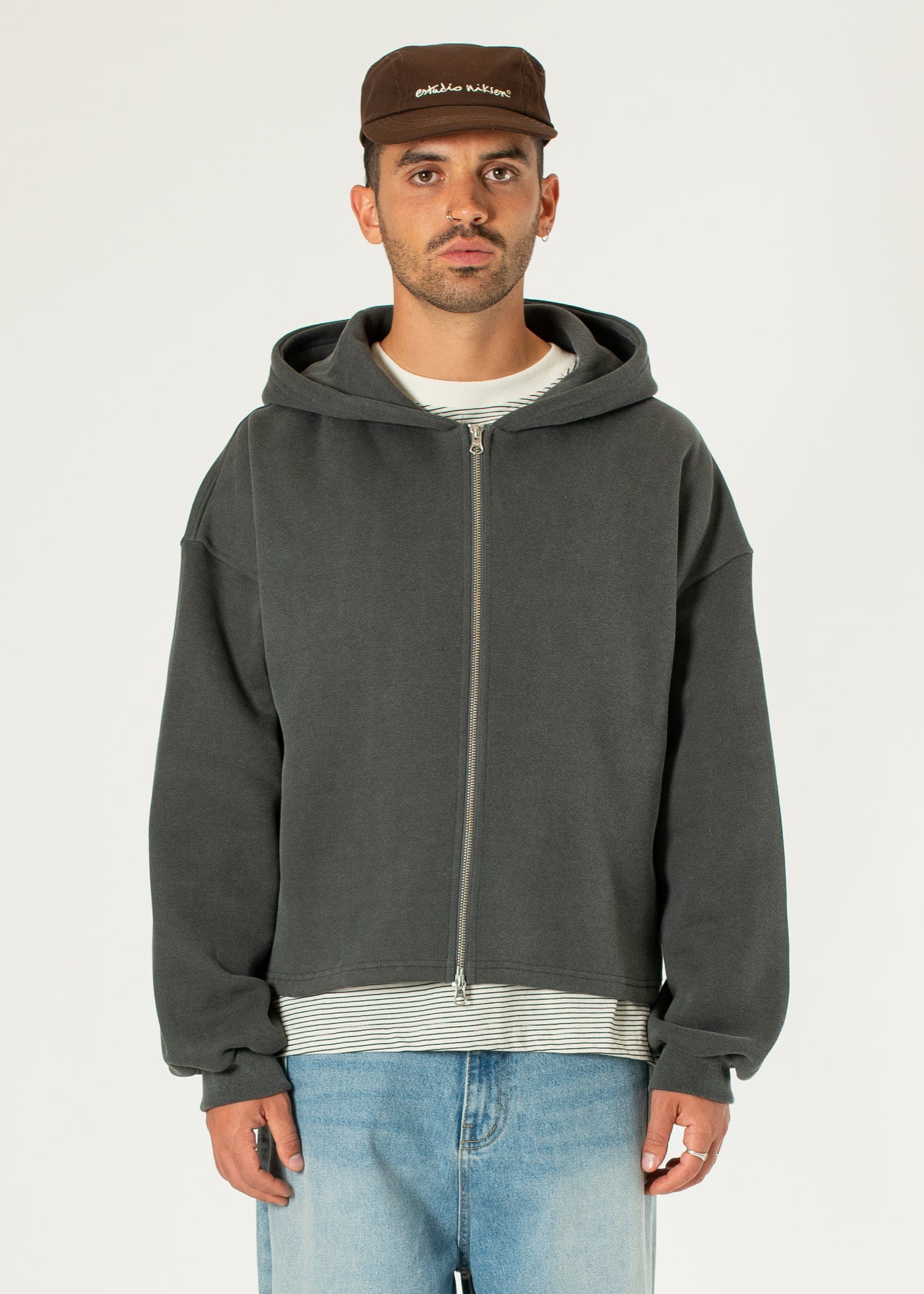 Boxy Zip-up Hoodie – Estudio Niksen