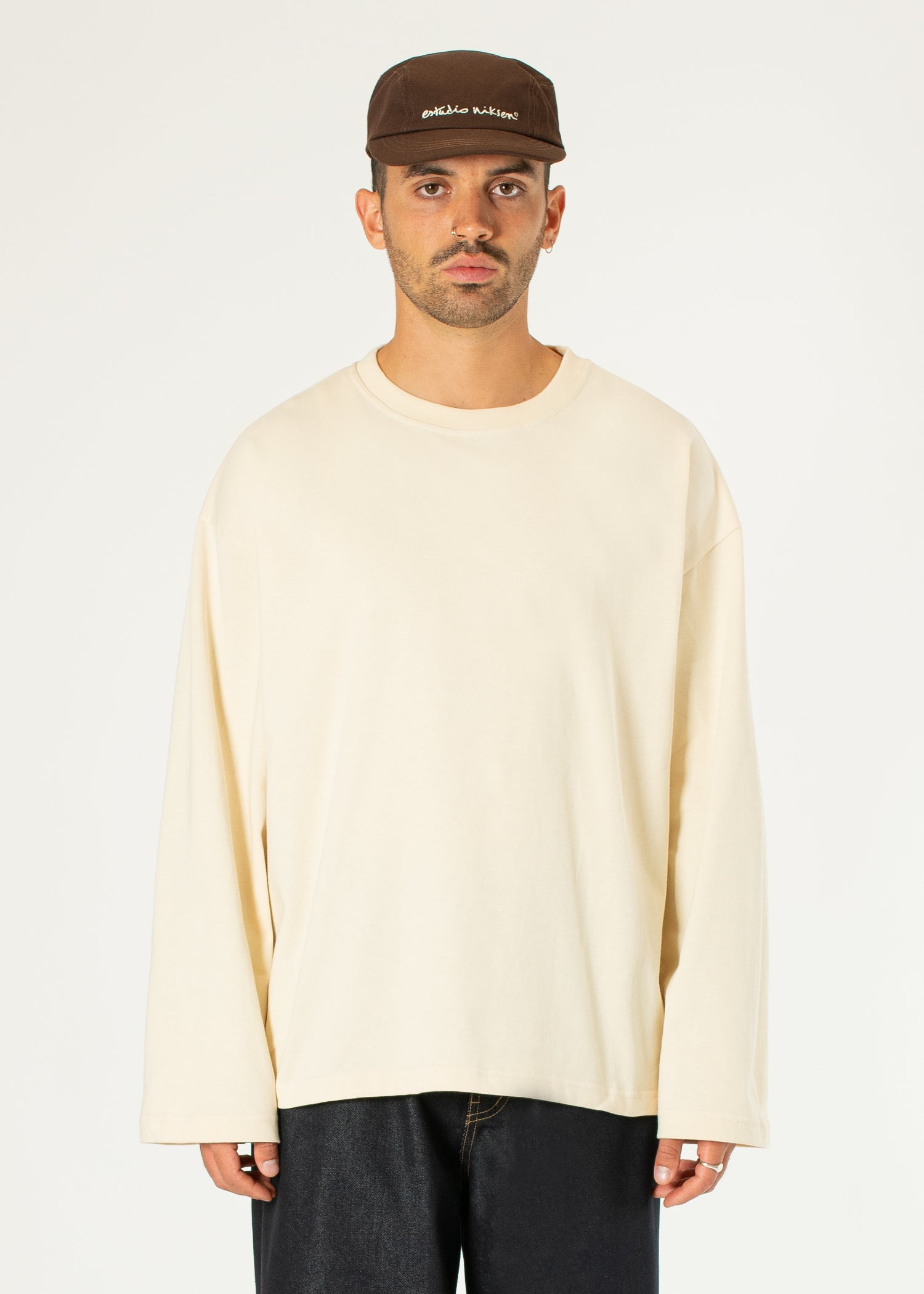 Longsleeve Wide Tee – Estudio Niksen
