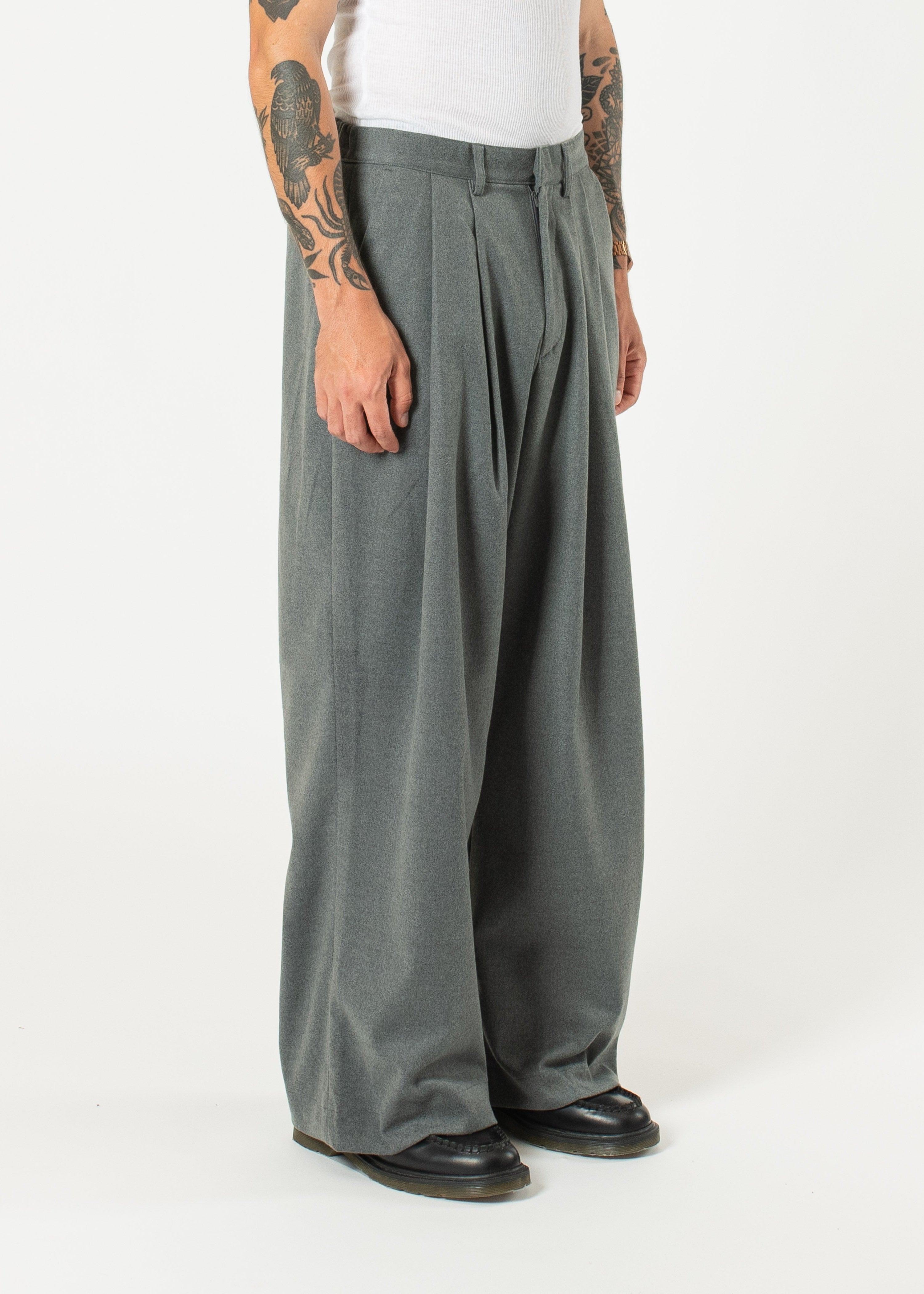 Pintuck Maxi Trousers – Estudio Niksen