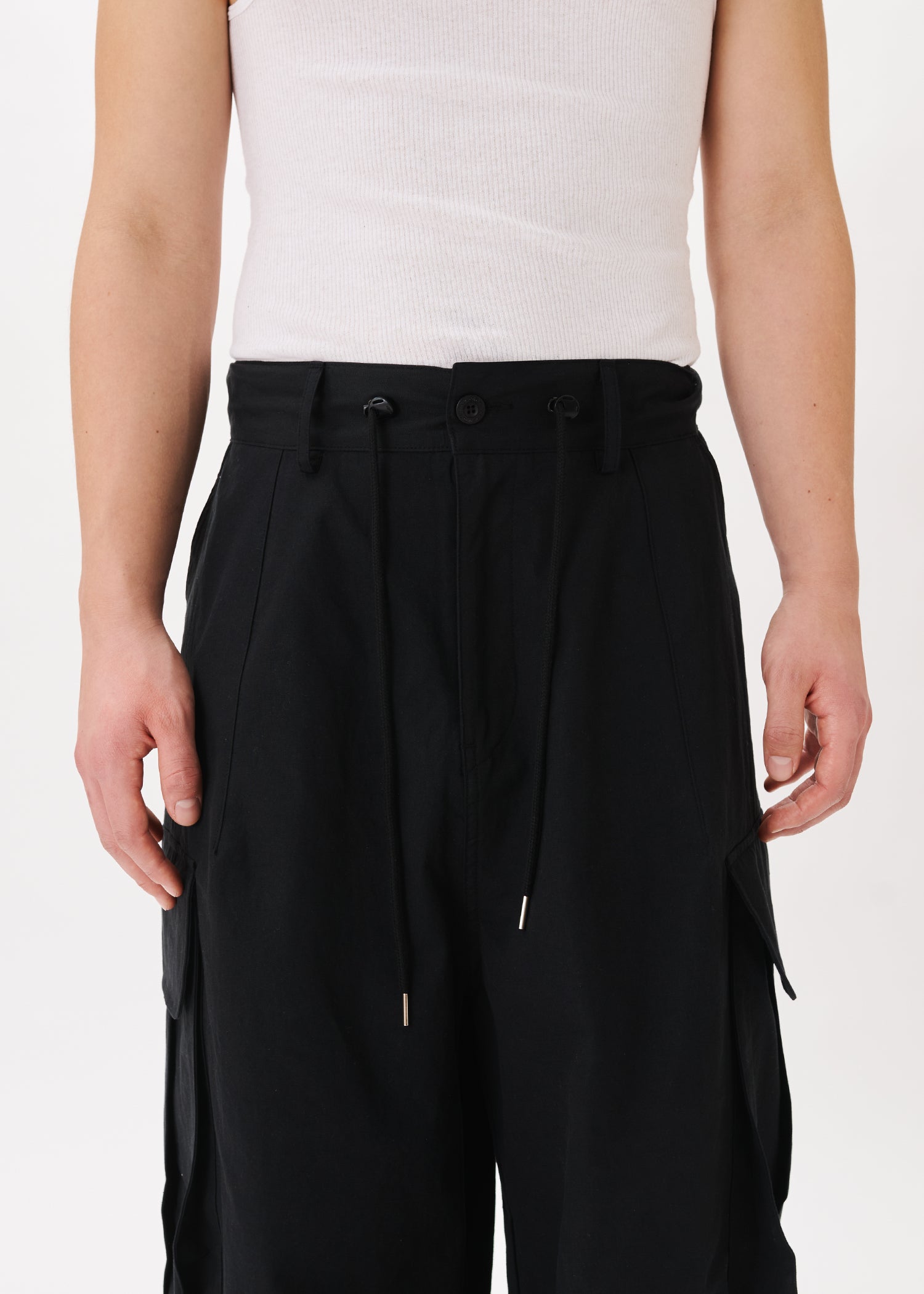 ESIO Bold pocket cargo Mサイズ ブラック Big-pocket Cargo Pants – Estudio Niksen
