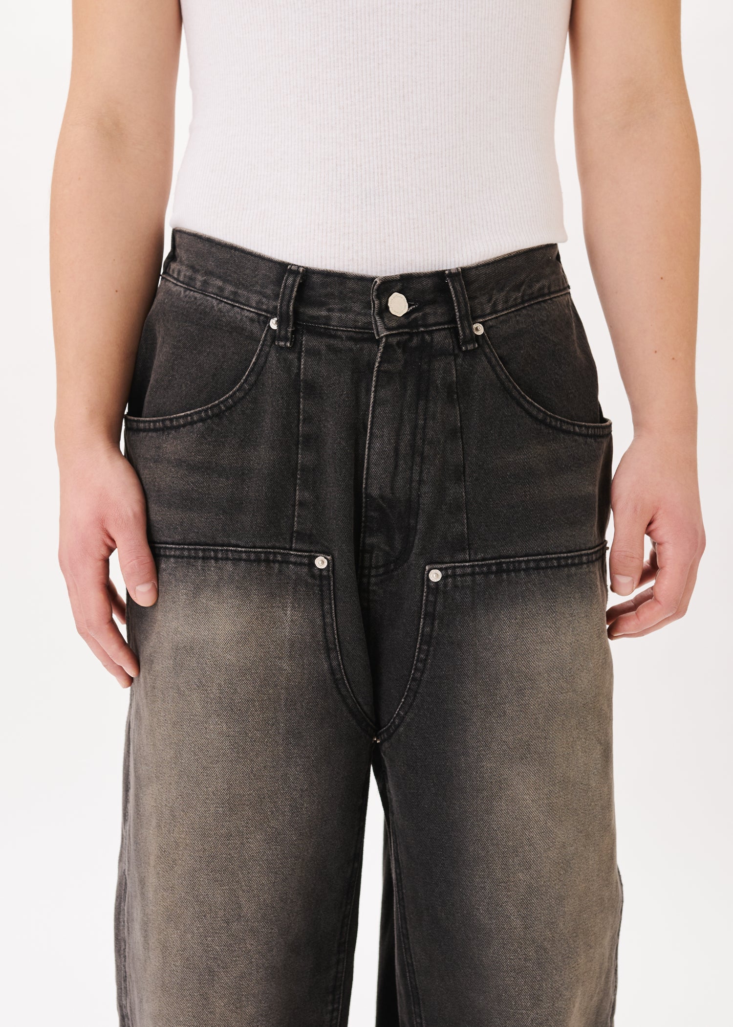 Carpenter Balloon Jeans – Estudio Niksen