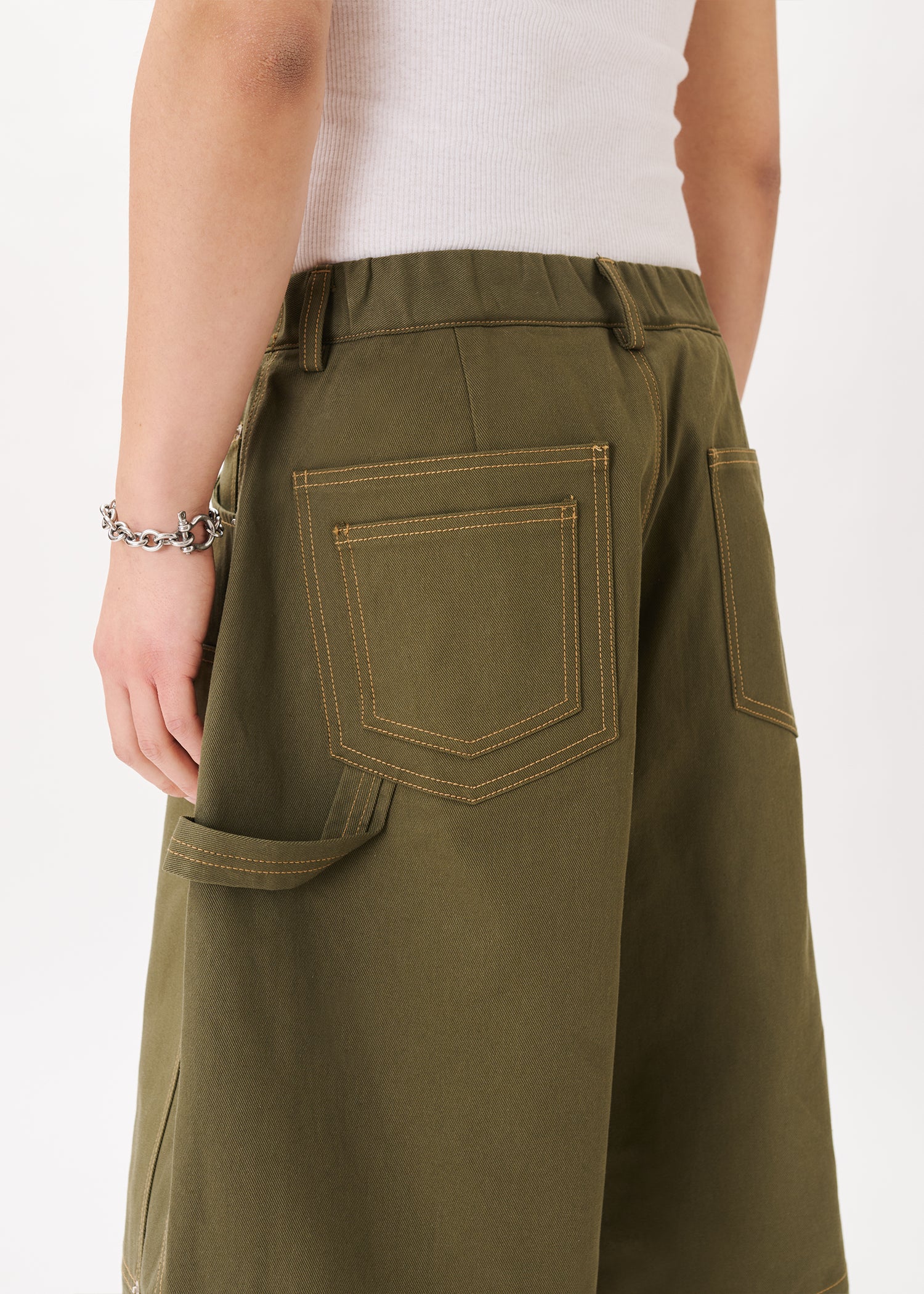 Carpenter Wide Shorts – Estudio Niksen