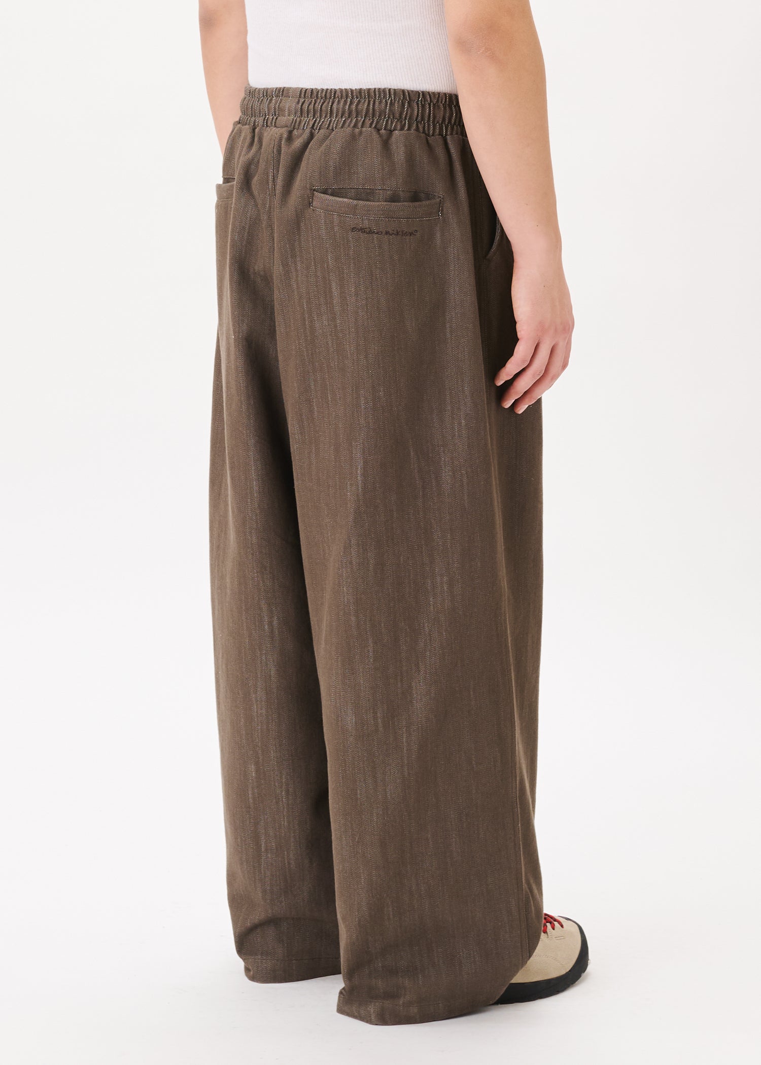 Pintuck Balloon Jeans – Estudio Niksen