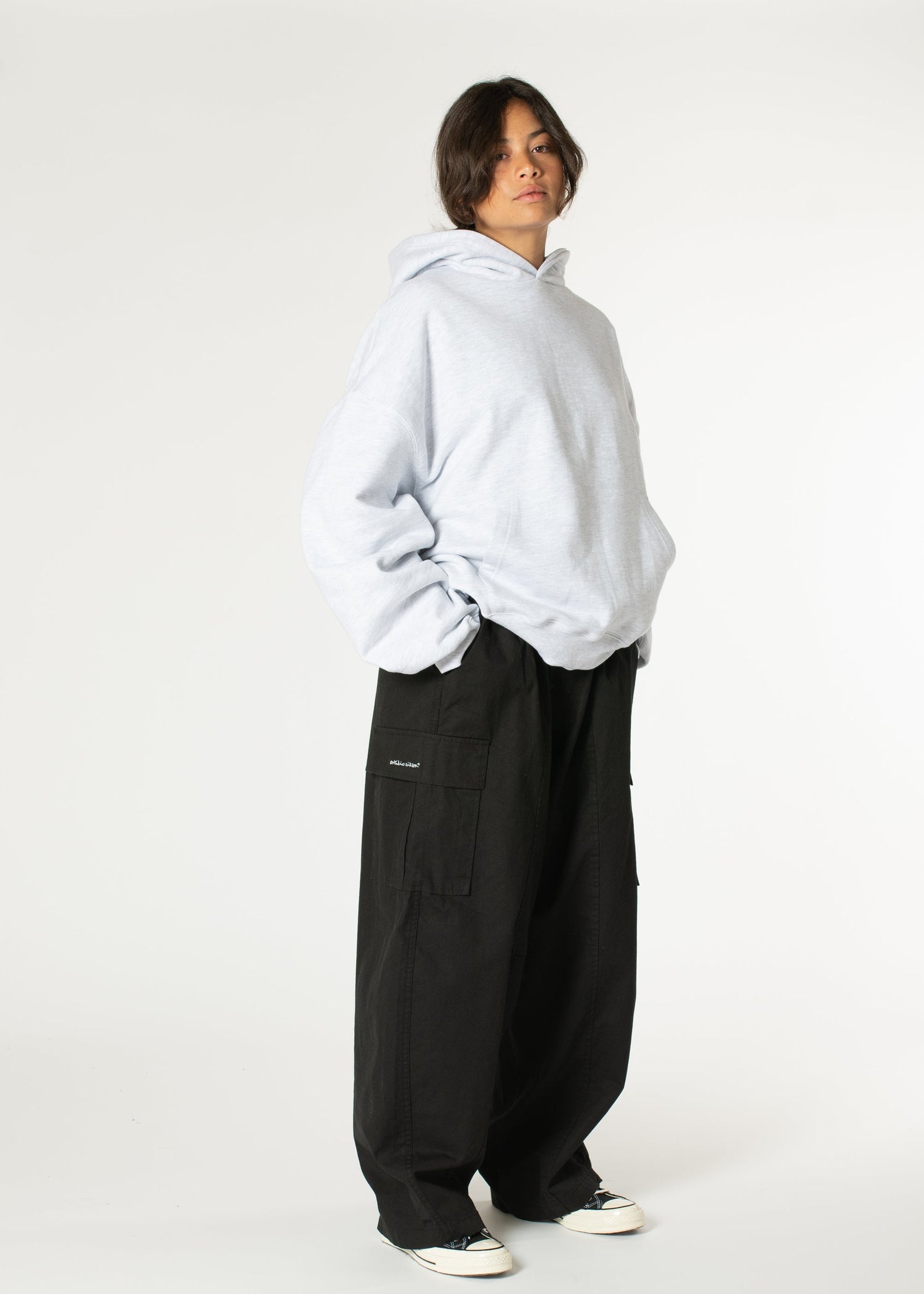 "Thumb Hoodie" Signature