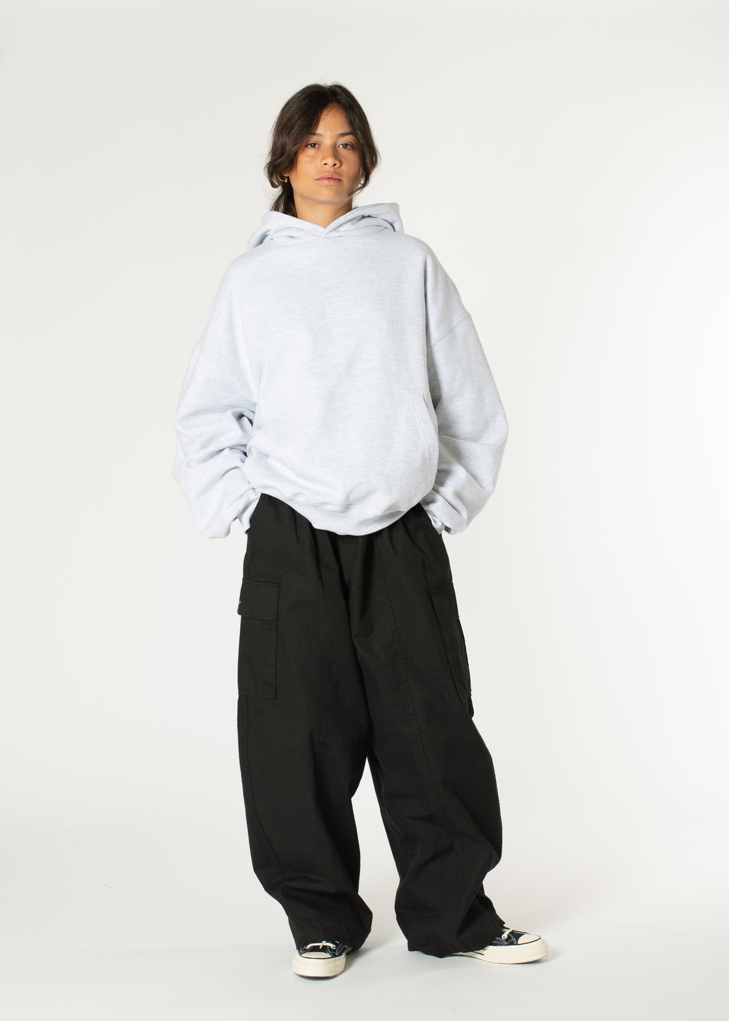 "Thumb Hoodie" Signature