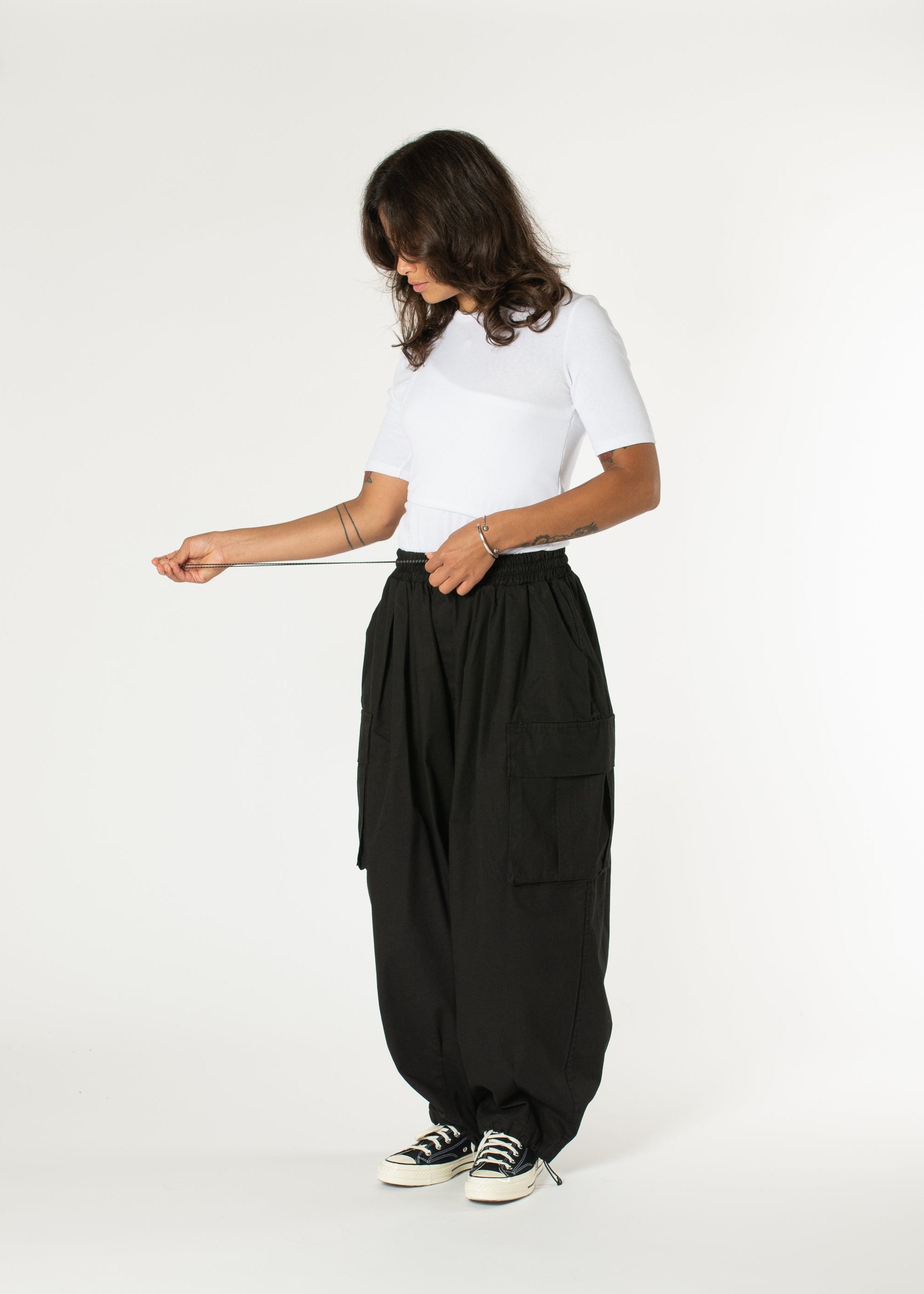 パンツ s'yte Nylon balloon pants COTTON DRILL CUT-OUT BALLOON PANTS – THE SHOP YOHJI YAMAMOTO