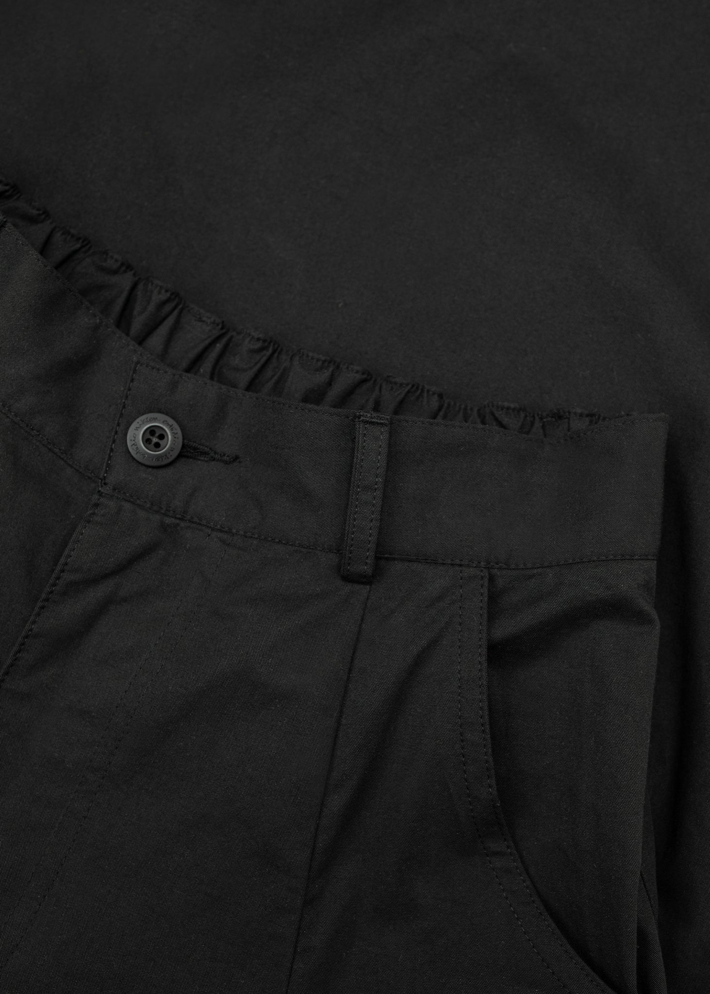 Pantalon en coton à plis arrière