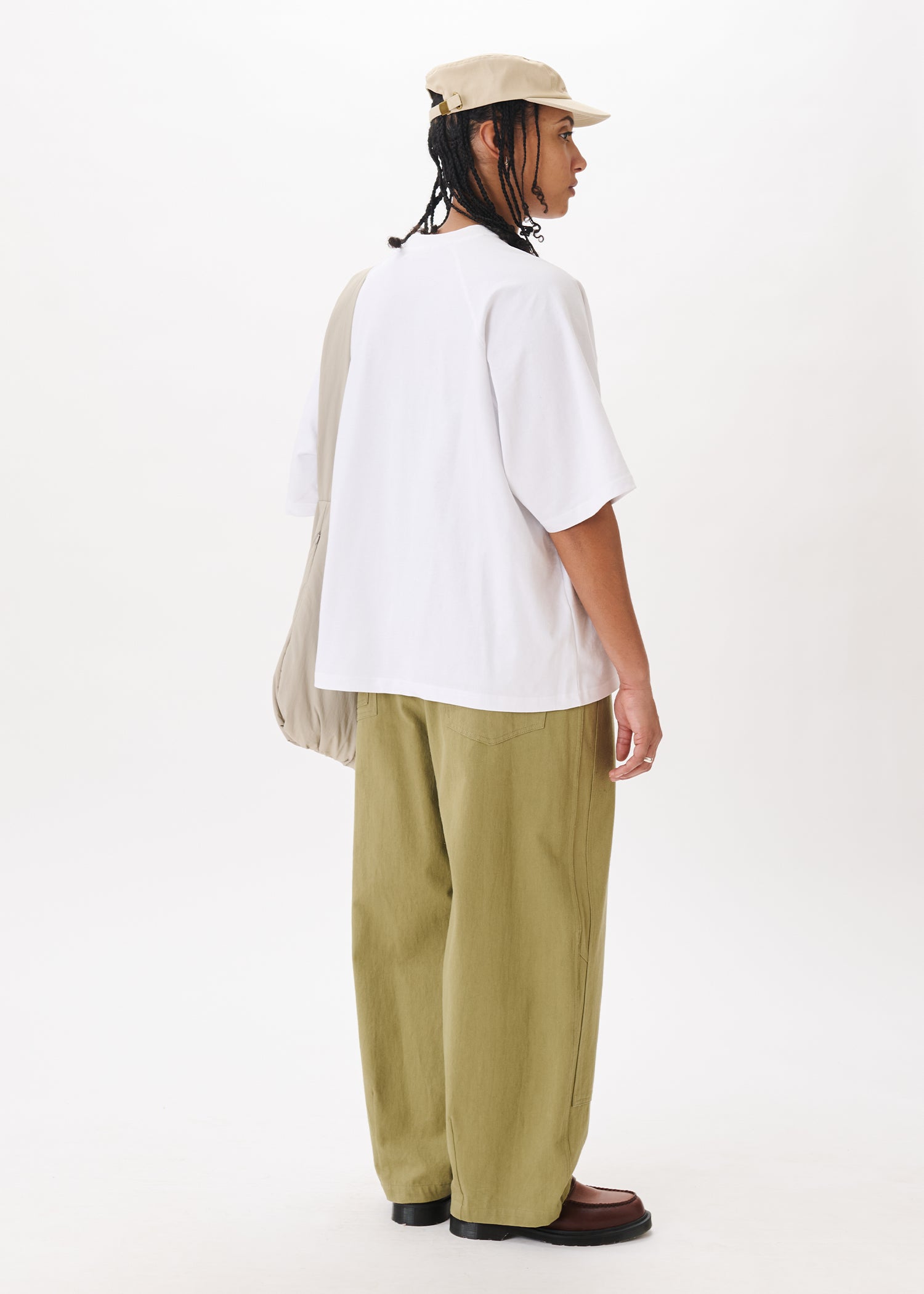 Raglan Big Tee – Estudio Niksen