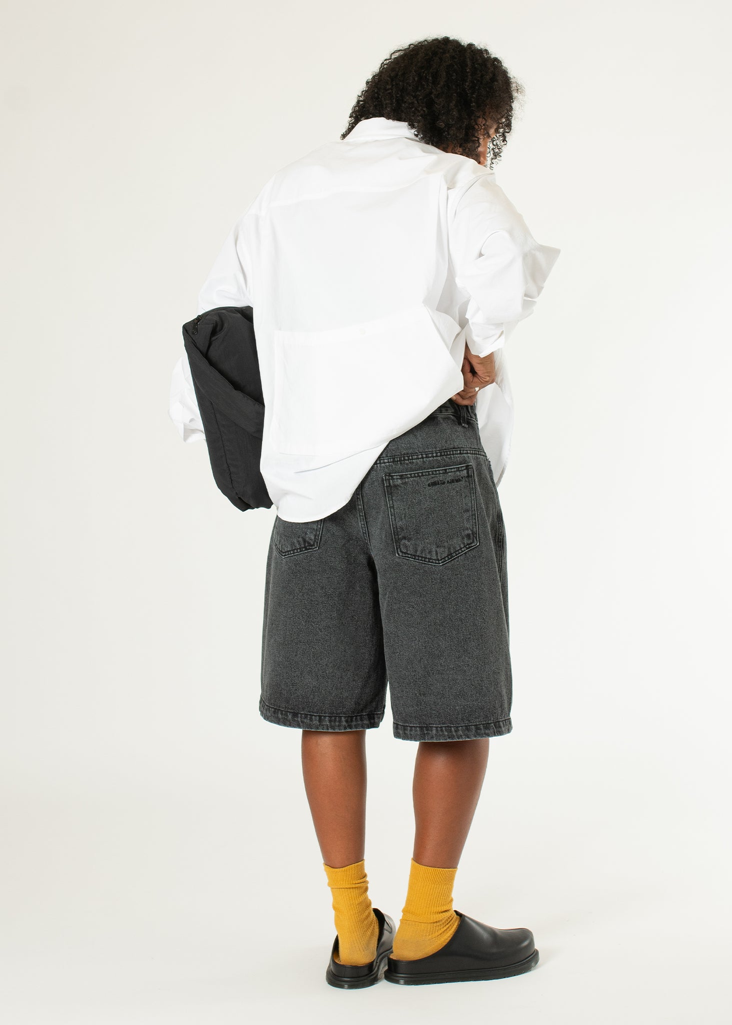 Short en jean à demi-pinces