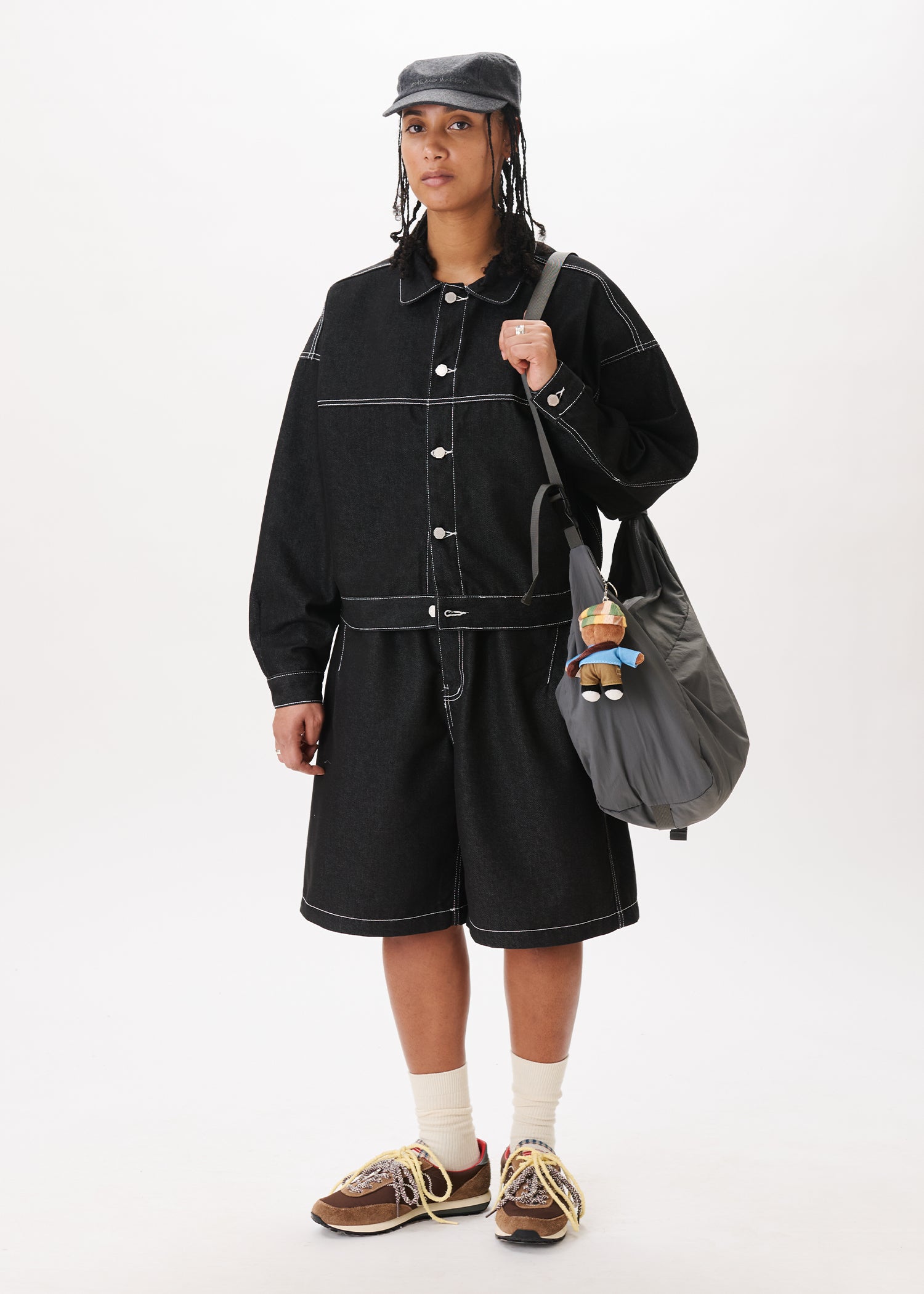 Veste avec coutures contrastantes