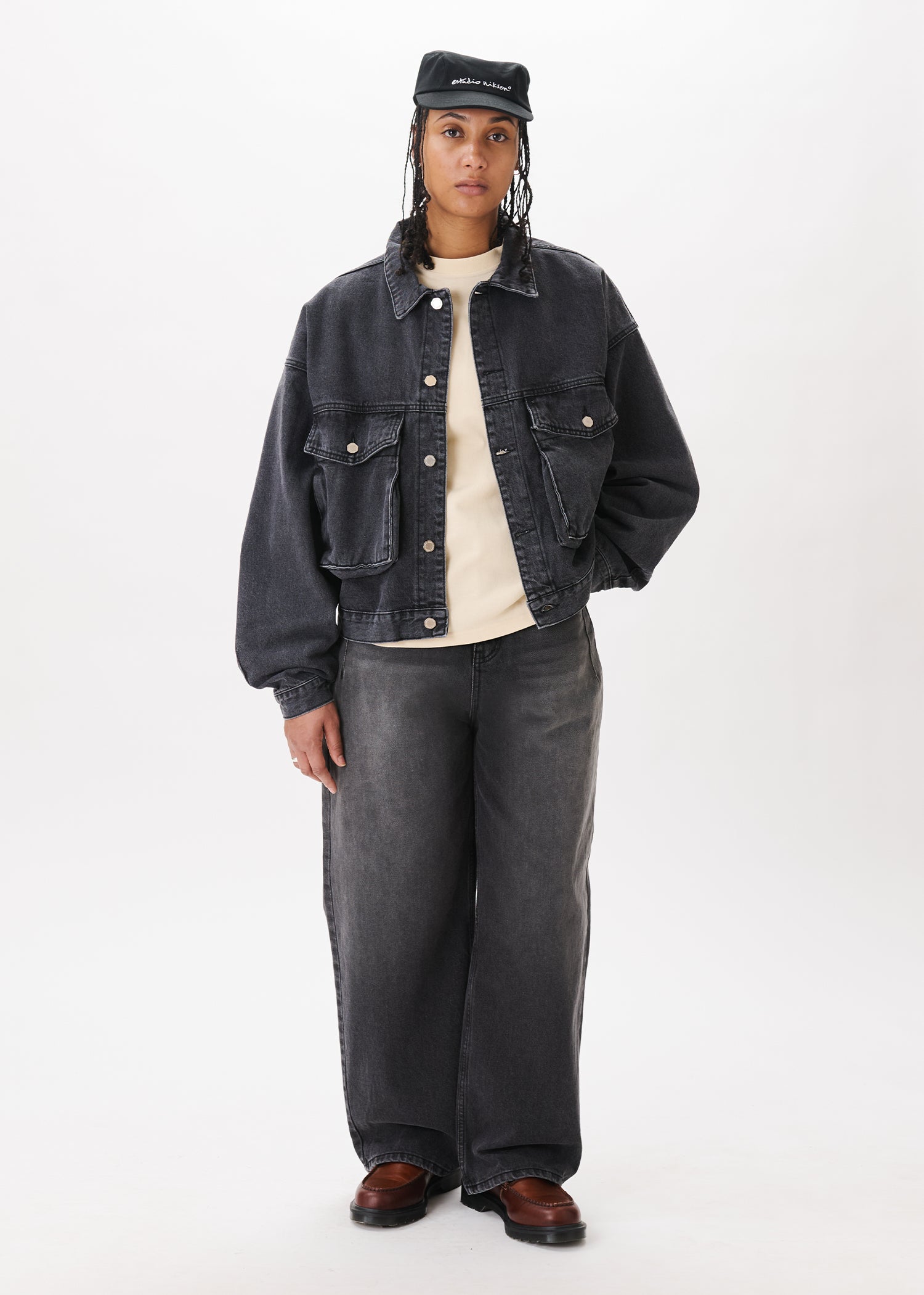 Side-button Denim Jeans