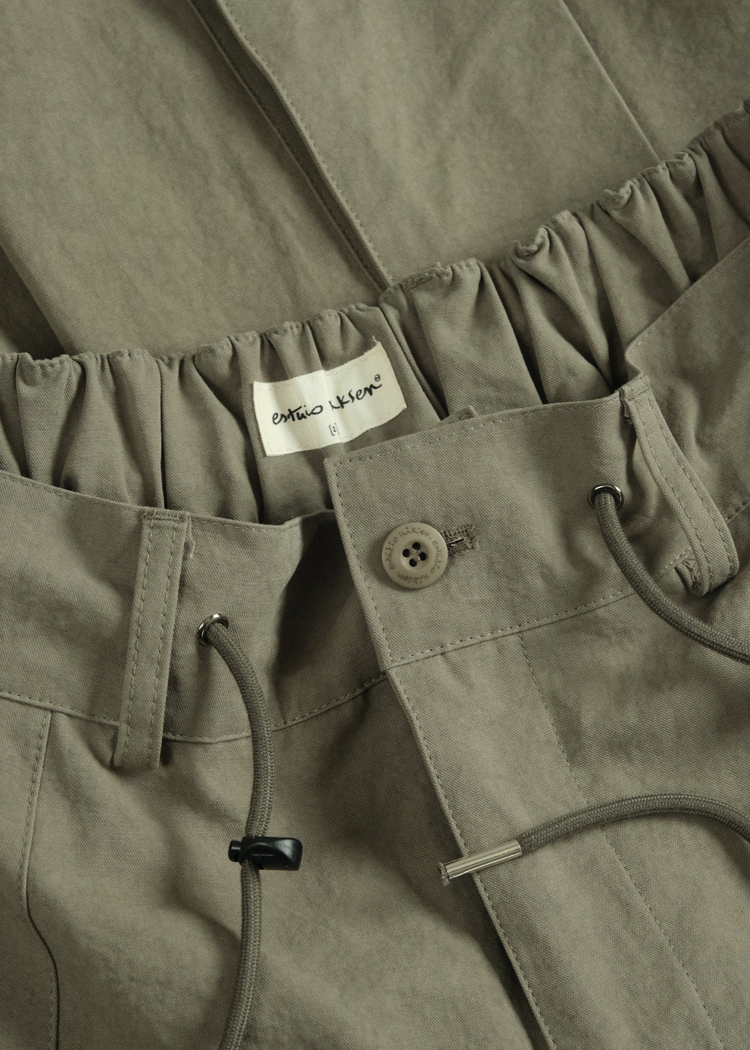 Big-pocket Cargo Pants – Estudio Niksen