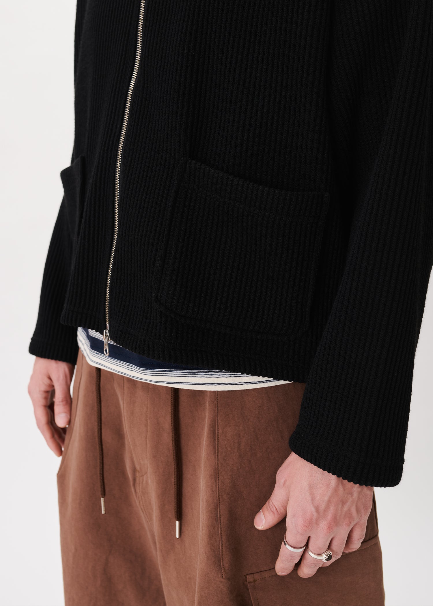 Pull à poche double zippée