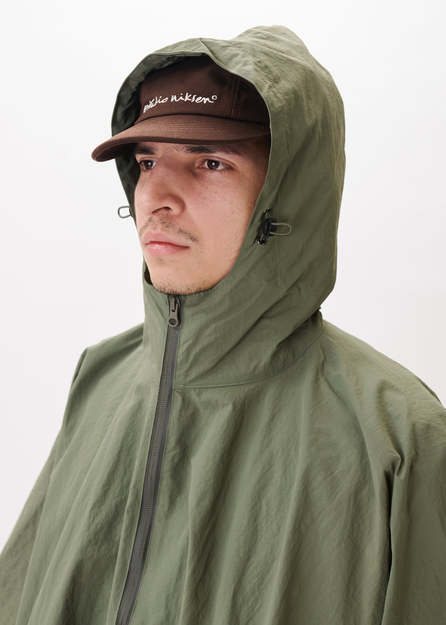 Niksen Storm Poncho – Estudio Niksen