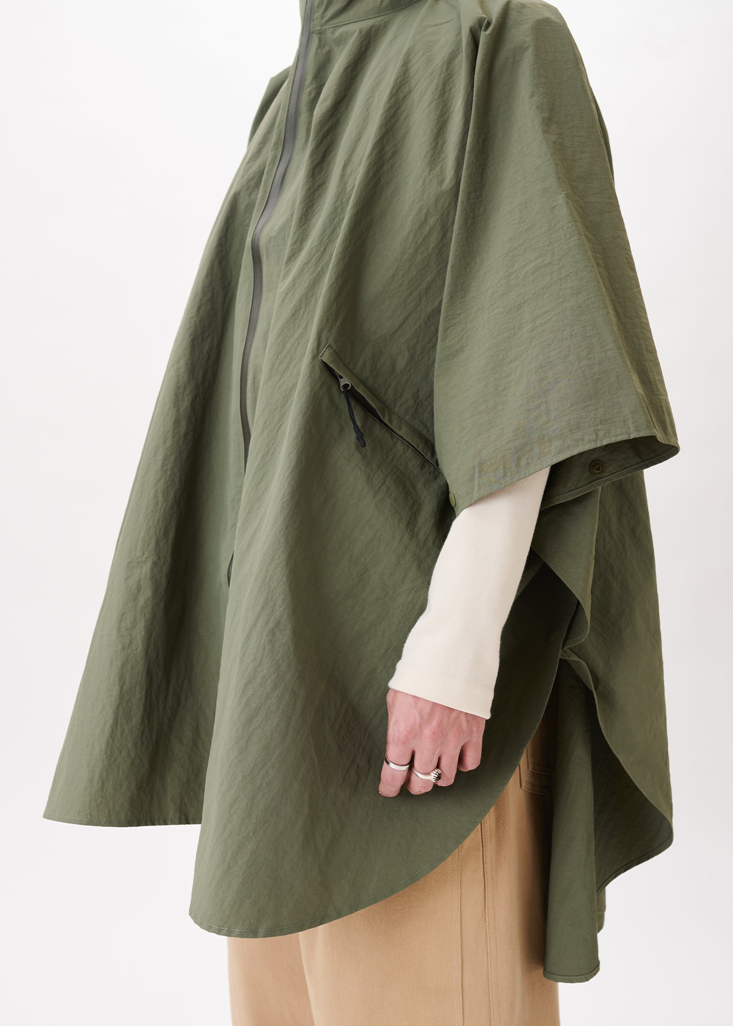Niksen Storm Poncho – Estudio Niksen