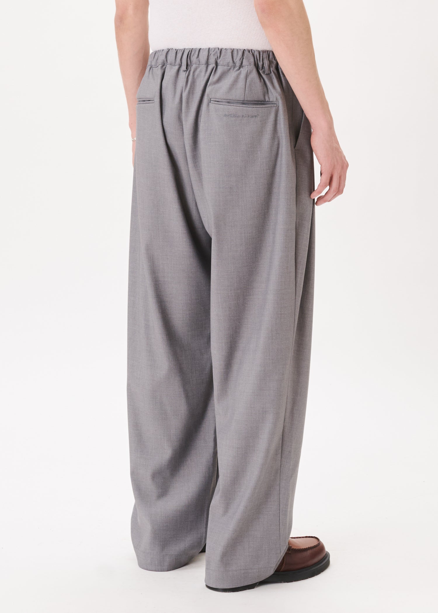 Pantalon large plissé