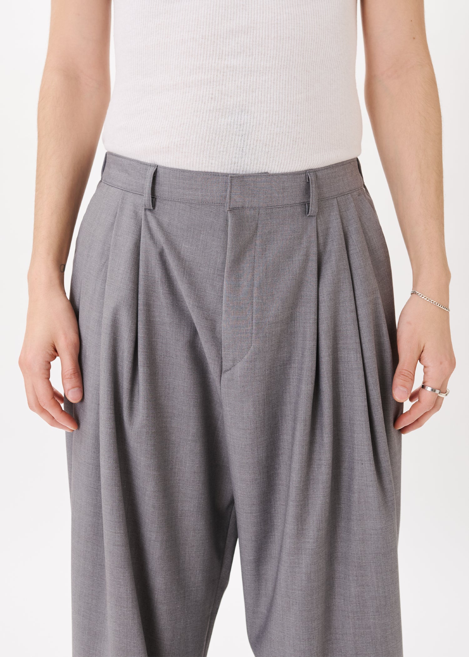 Pintuck Wide Trousers – Estudio Niksen