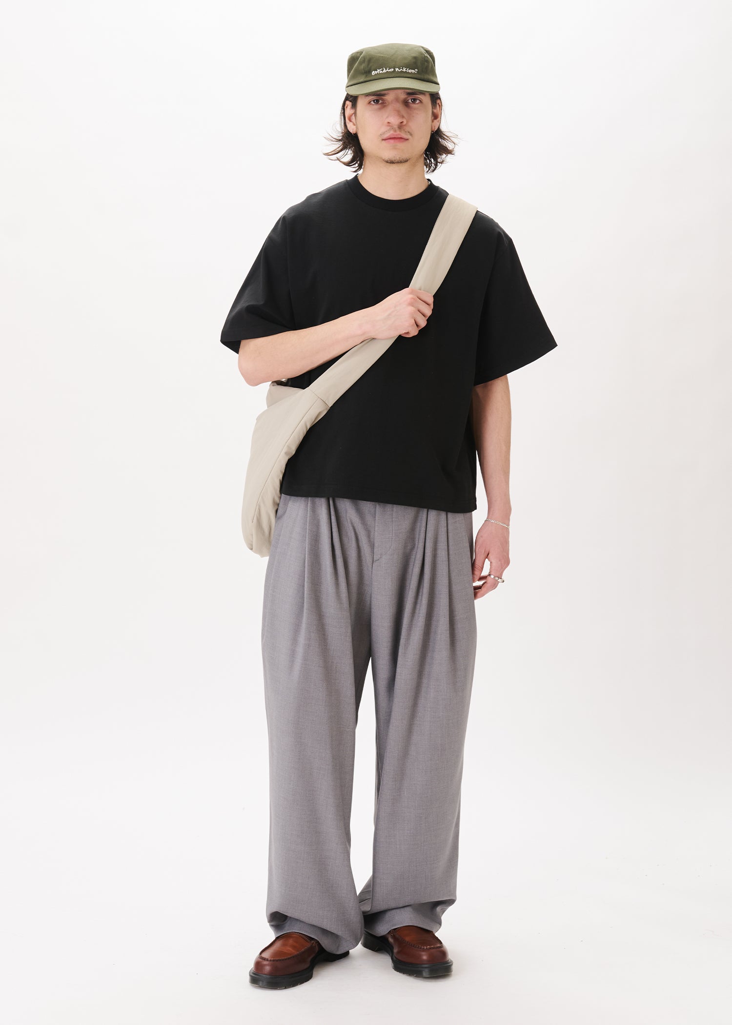 Pintuck Wide Trousers – Estudio Niksen