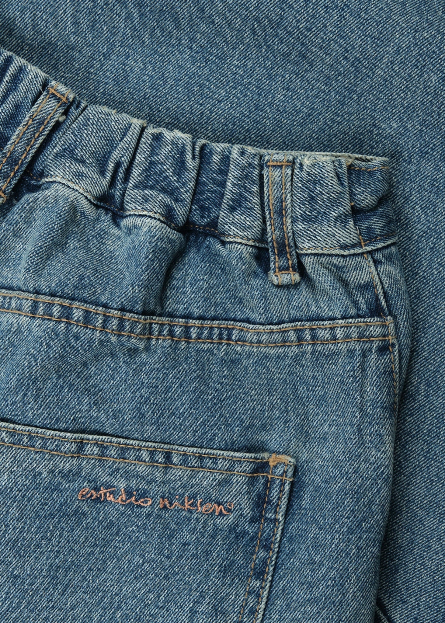 Dart Balloon Jeans – Estudio Niksen