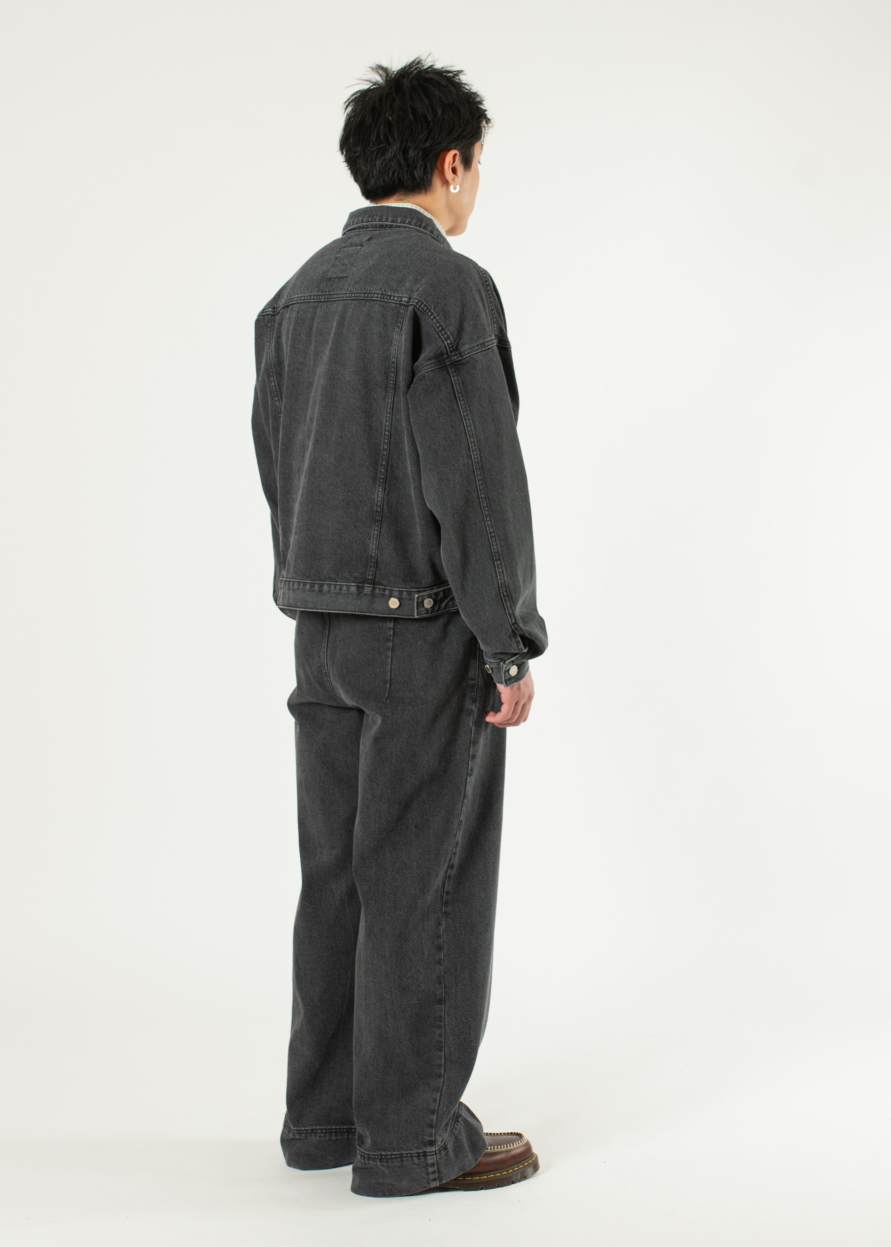 Boxy Denim Trucker – Estudio Niksen