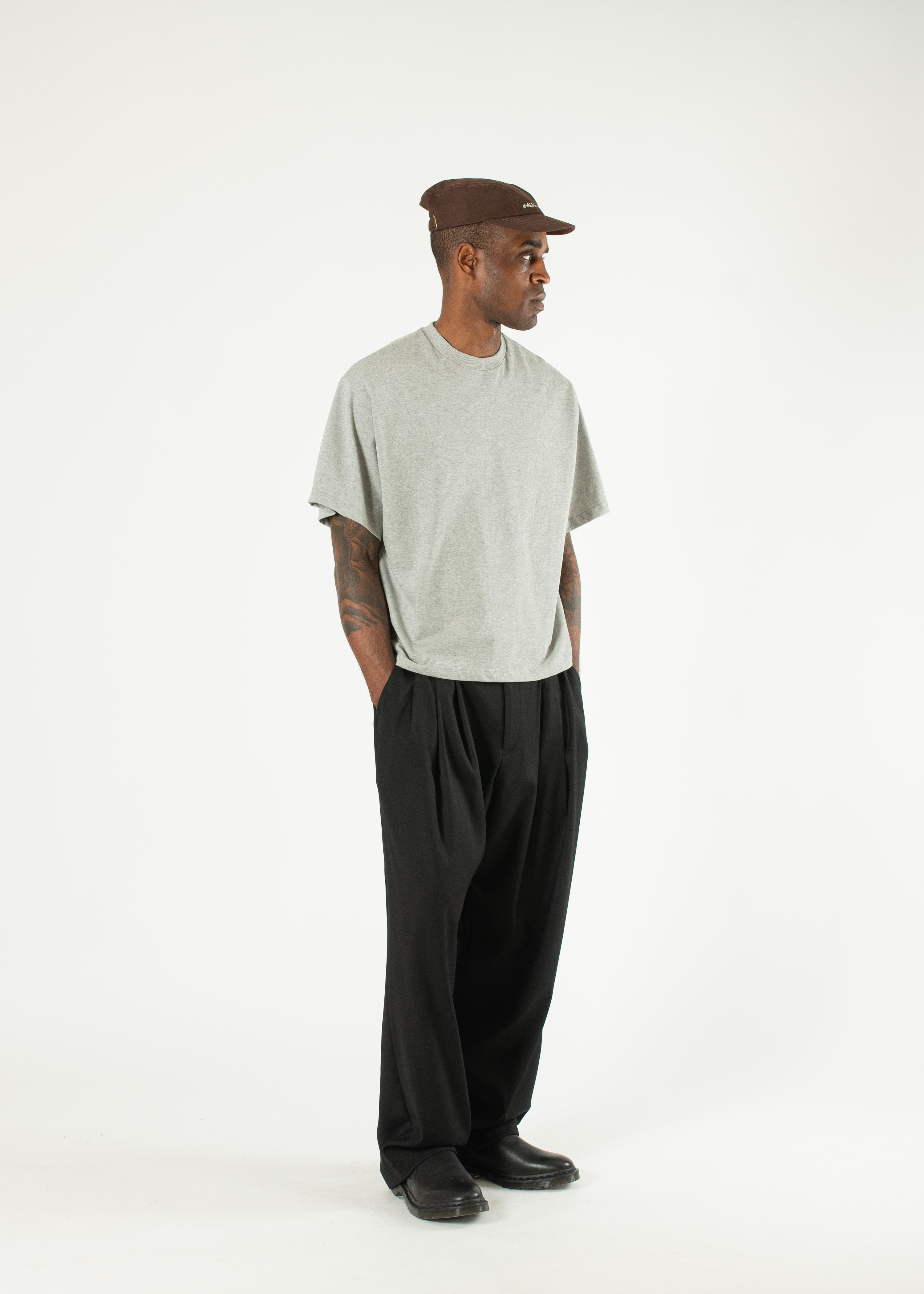 Pintuck Wide Trousers – Estudio Niksen