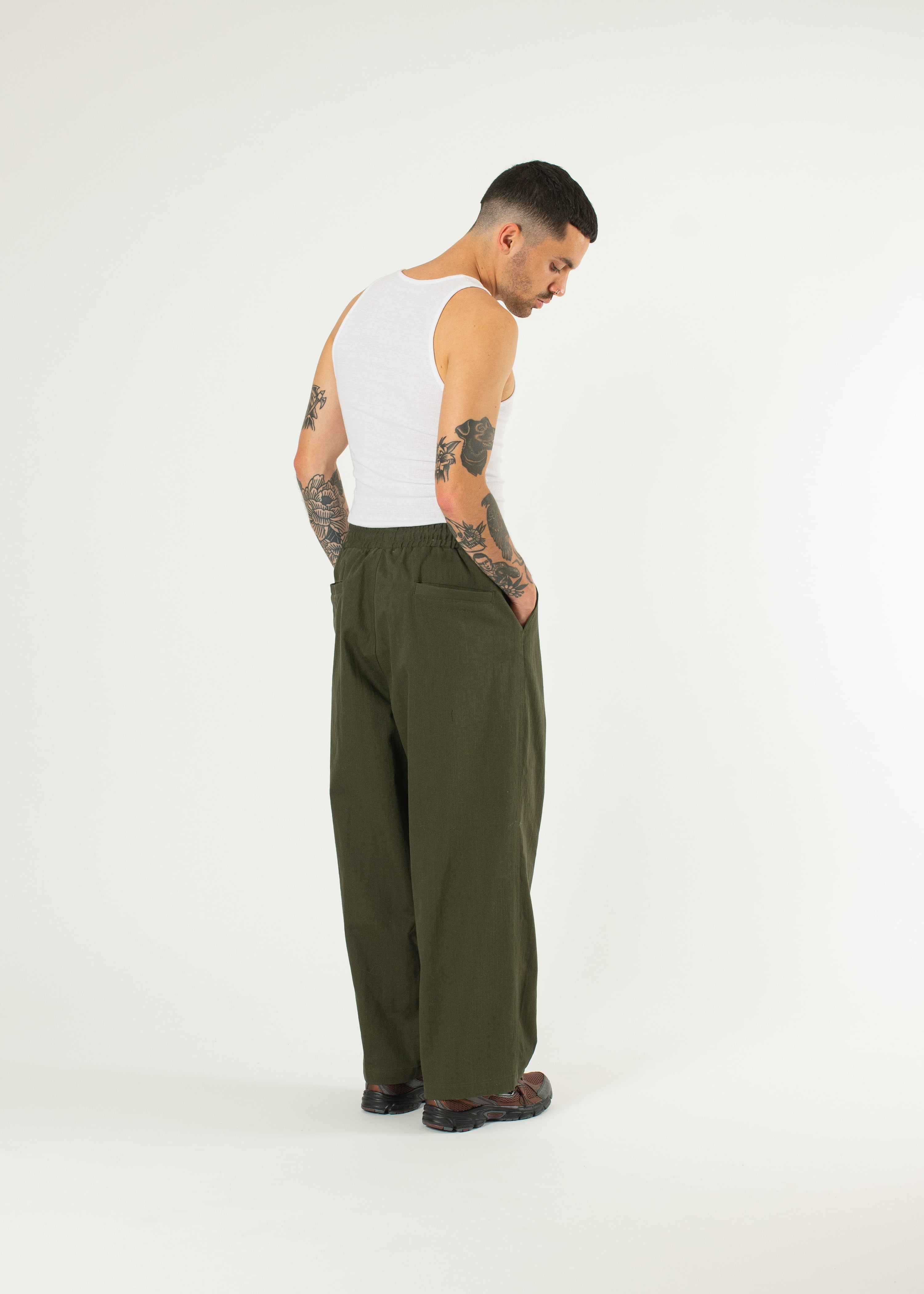 【YOURNUS】Iron Pintuck Balloon Denim Pintuck Balloon Jeans – Estudio Niksen