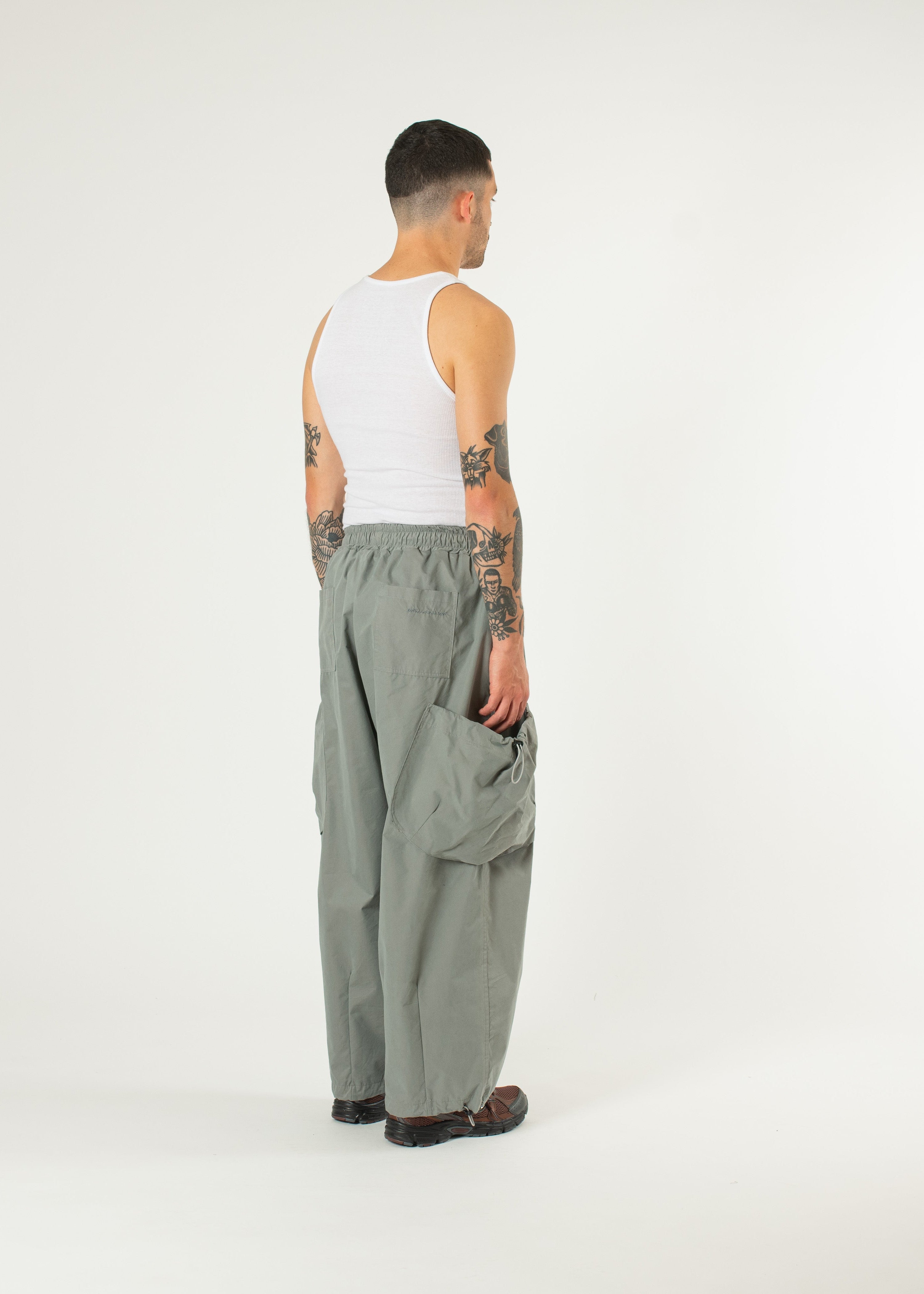 Bungee-strap Cargo Pants – Estudio Niksen