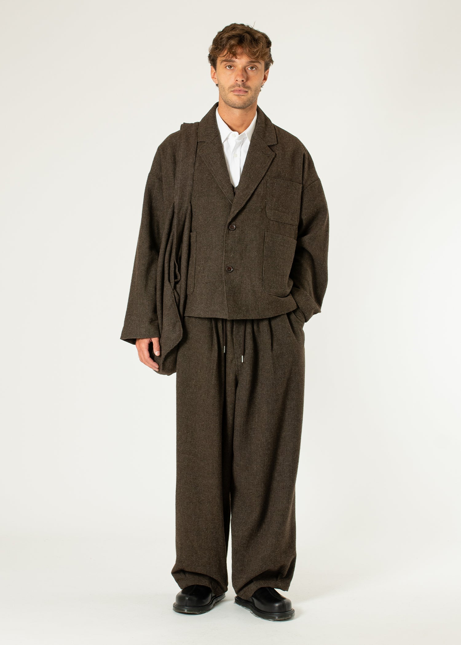 CLANE クラネ DAD CROPPED TAILORED JACKET 新品 CLANE クラネ DAD CROPPED TAILORED JACKET