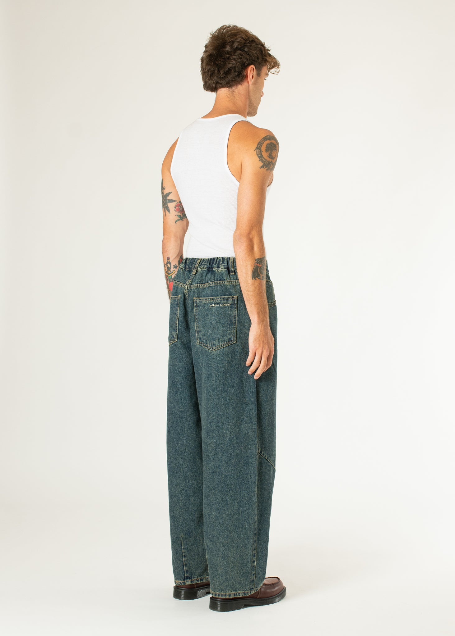 Dart Balloon Jeans