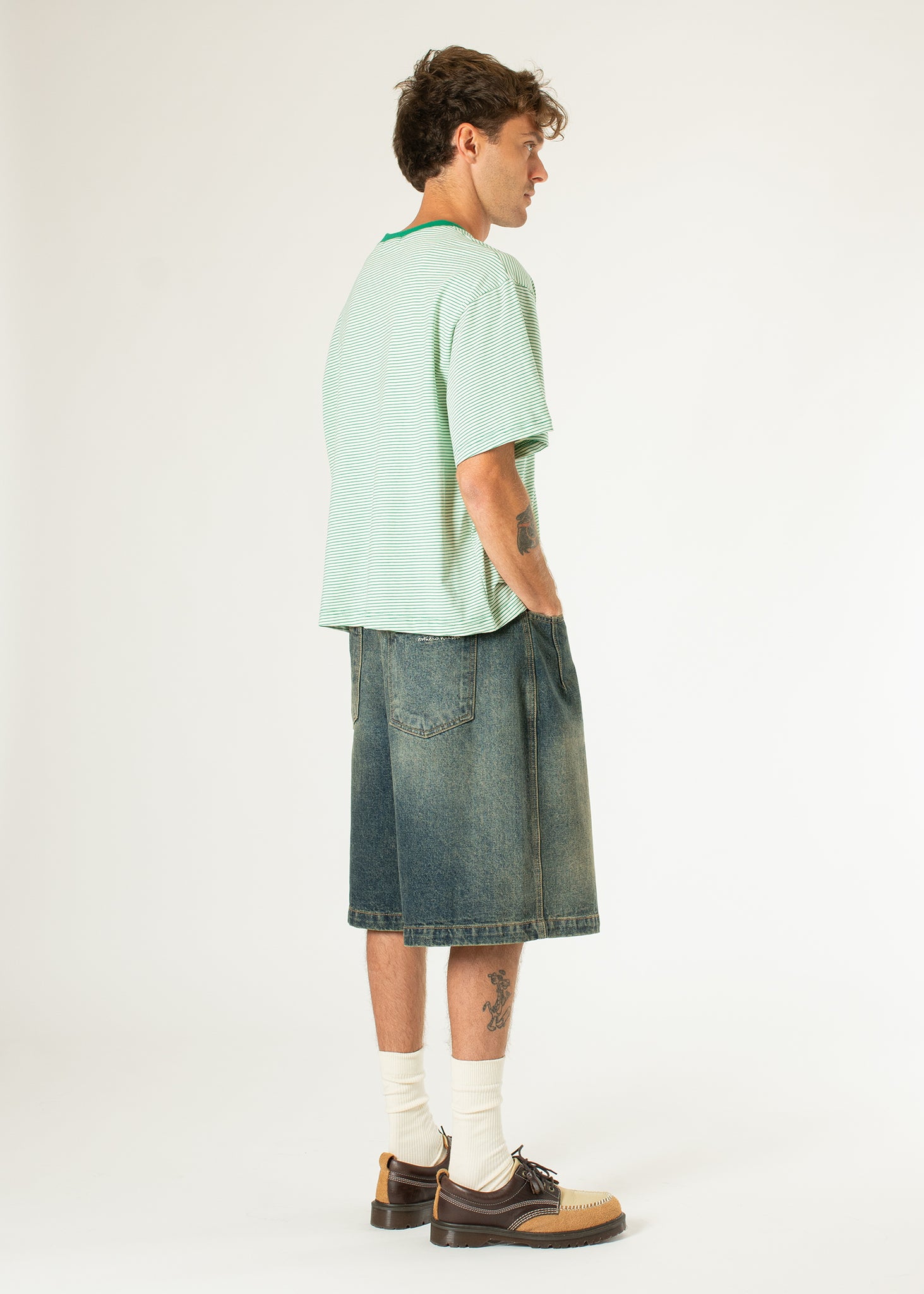 Short en jean à demi-pinces