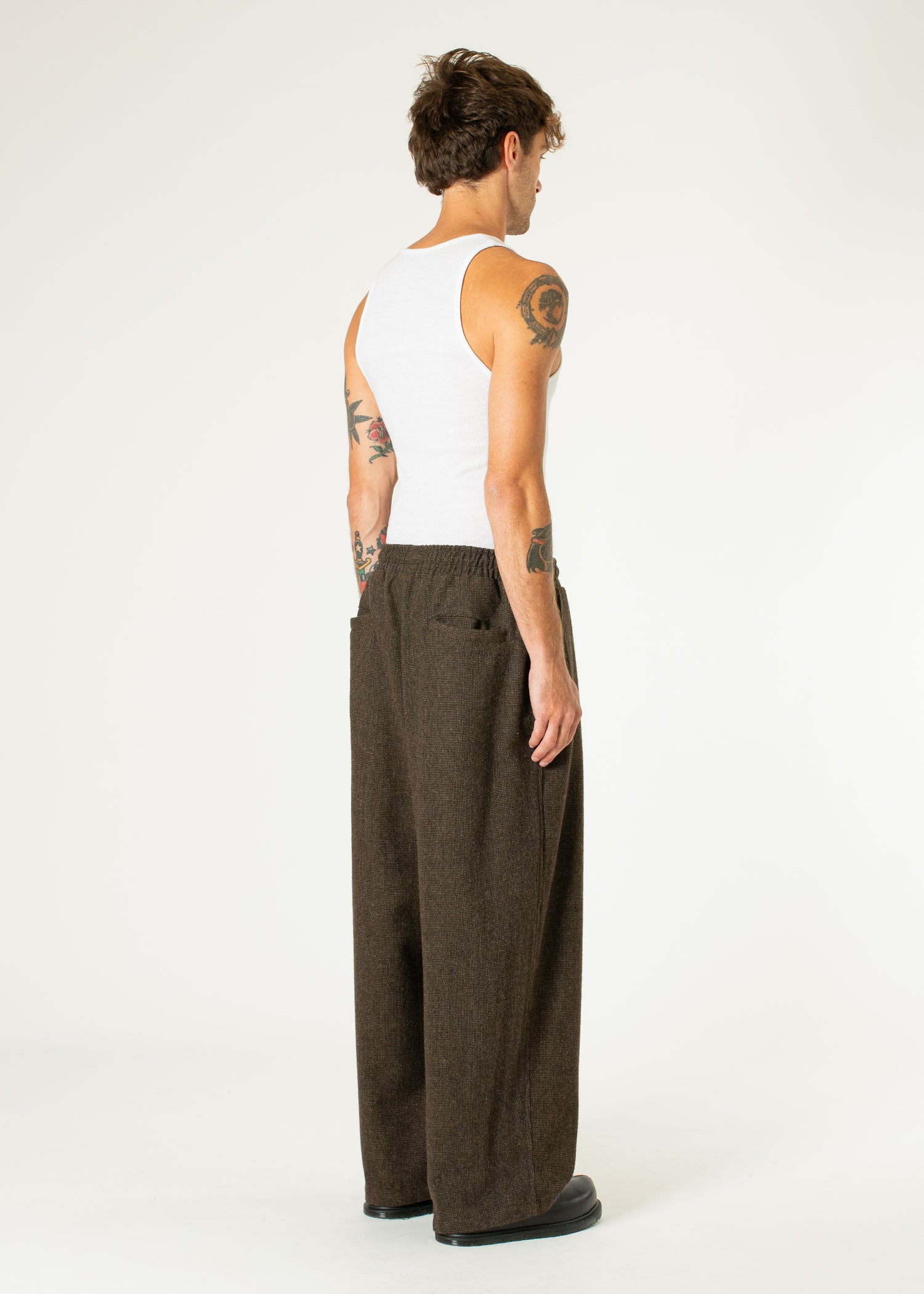 Pintuck Balloon Trousers – Estudio Niksen Pintuck Balloon Trousers – Estudio Niksen