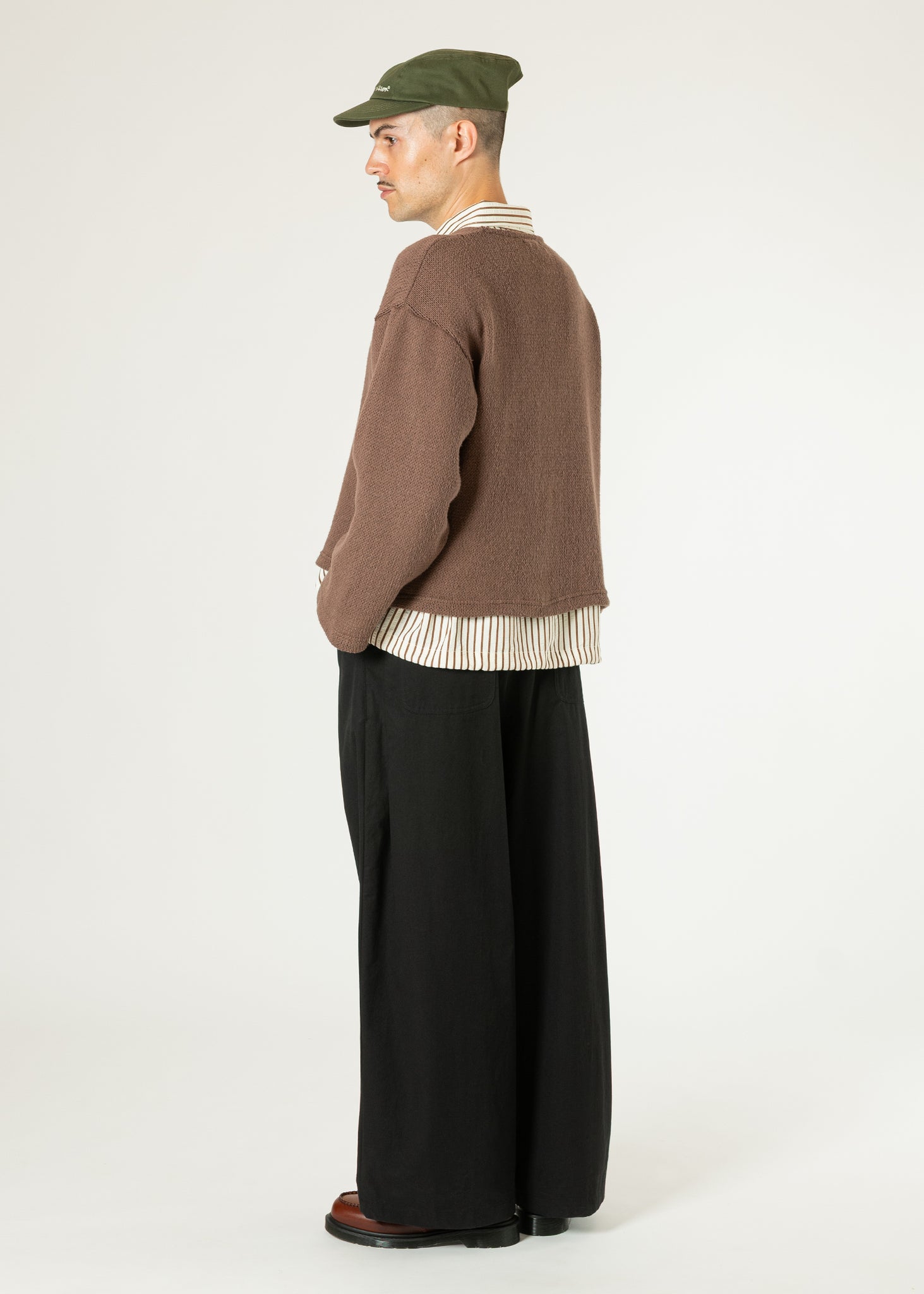 Pantalon en coton à plis arrière