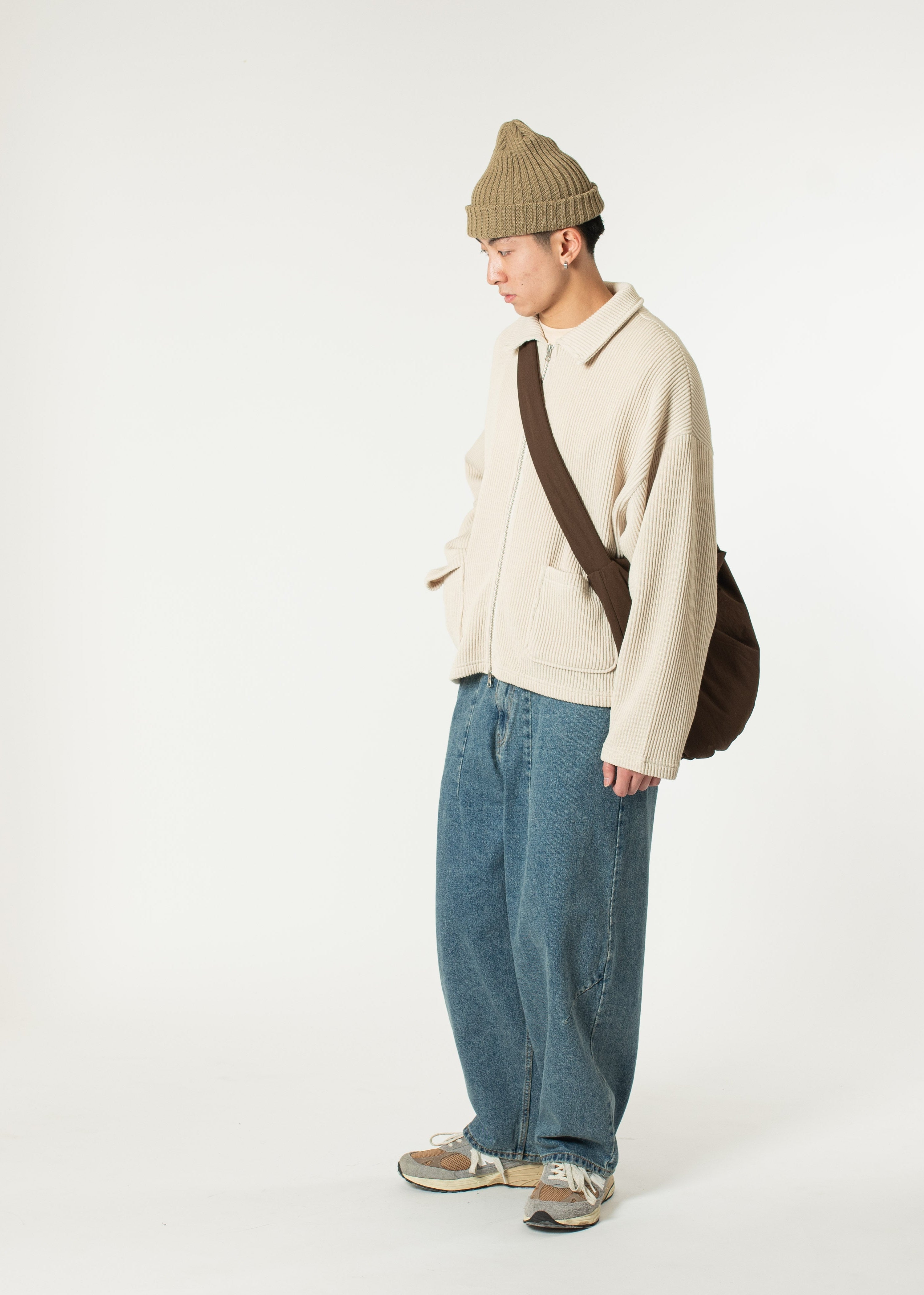 【U LAN】Raon Dart Non-Fade Balloon Denim Pants Dart Non-Fade Balloon Pants 2C - UNAIDUN | 60% - Asian