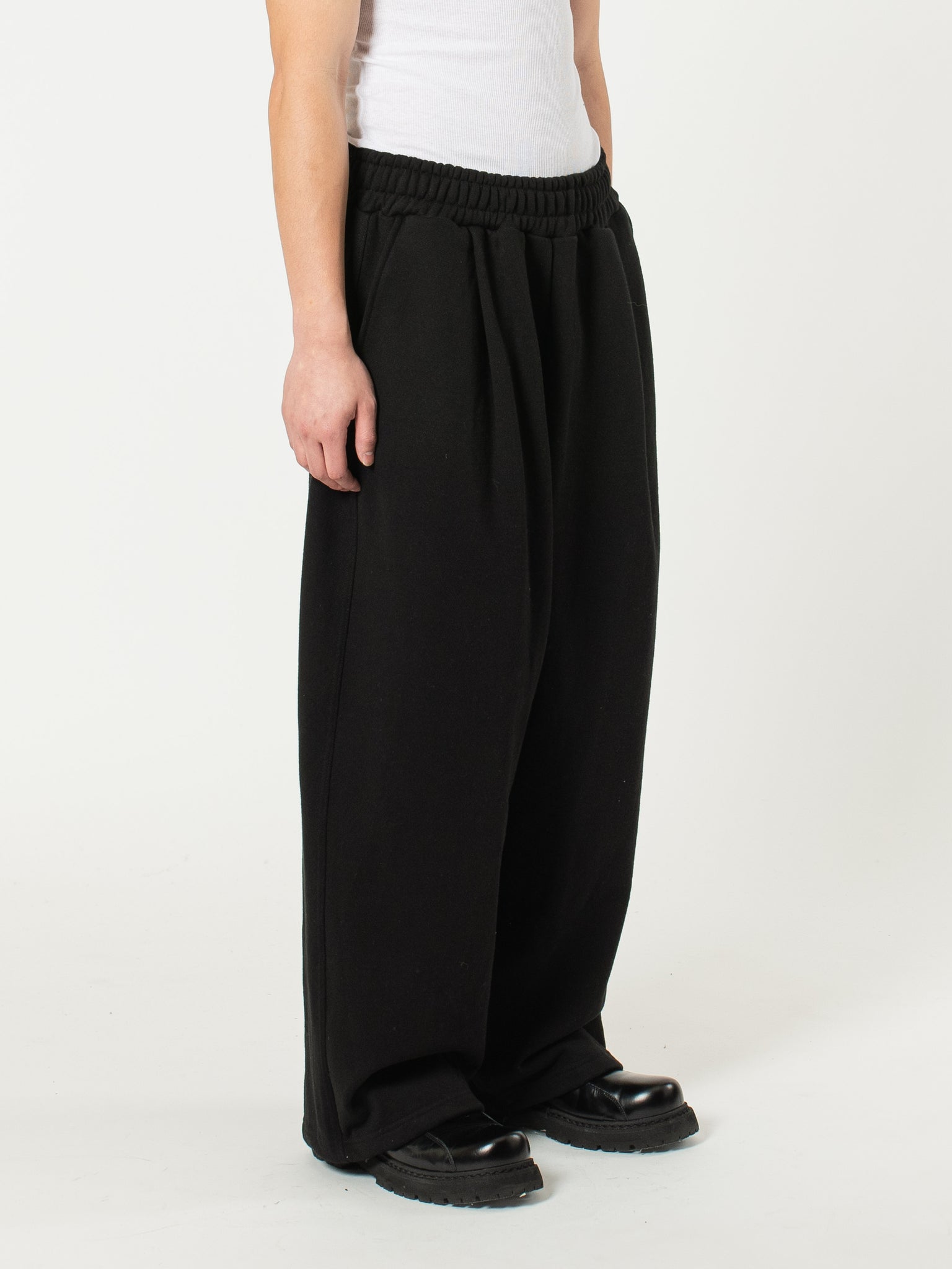 Pleated Wide Joggers