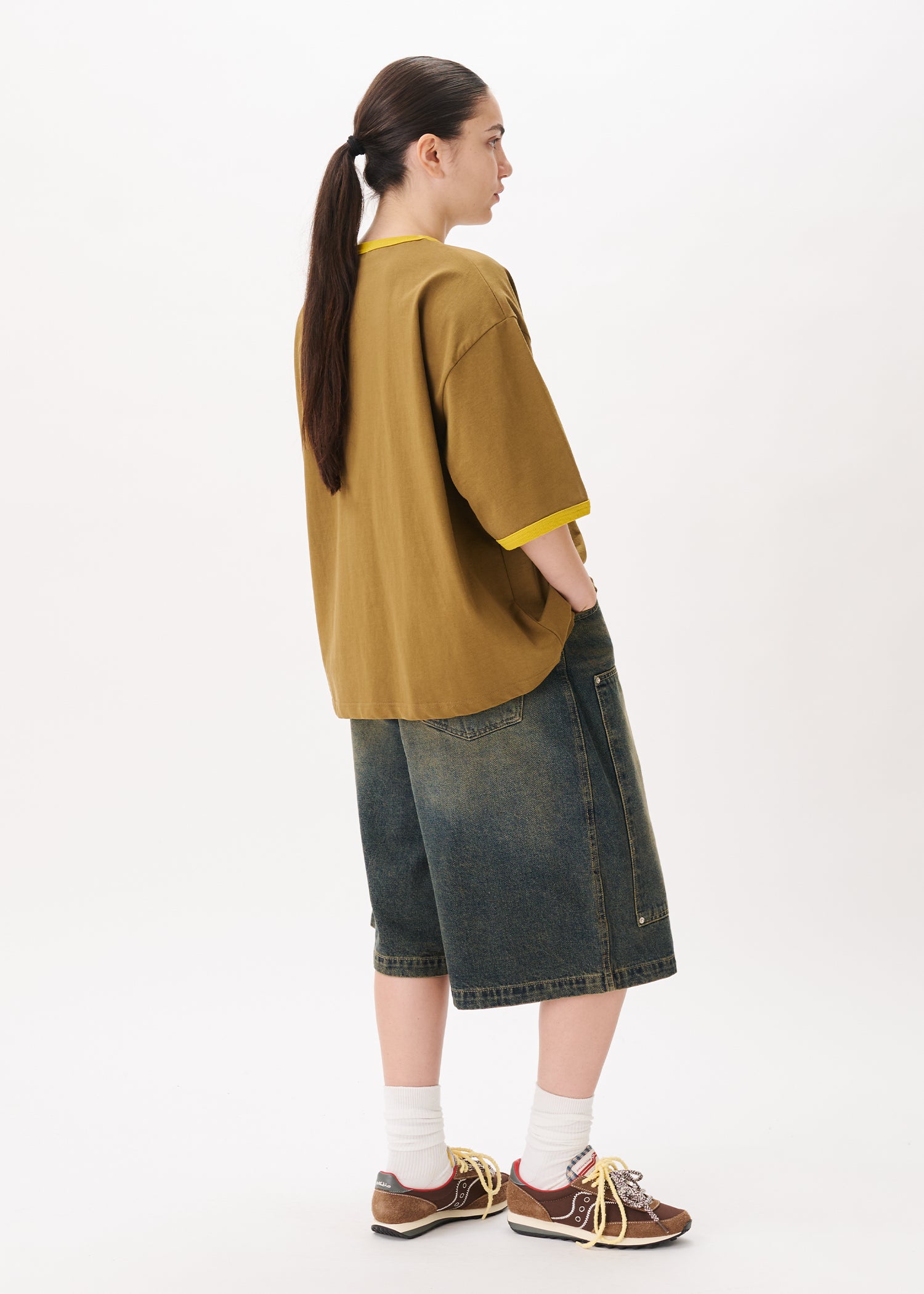Contrast-rib Cropped Tee