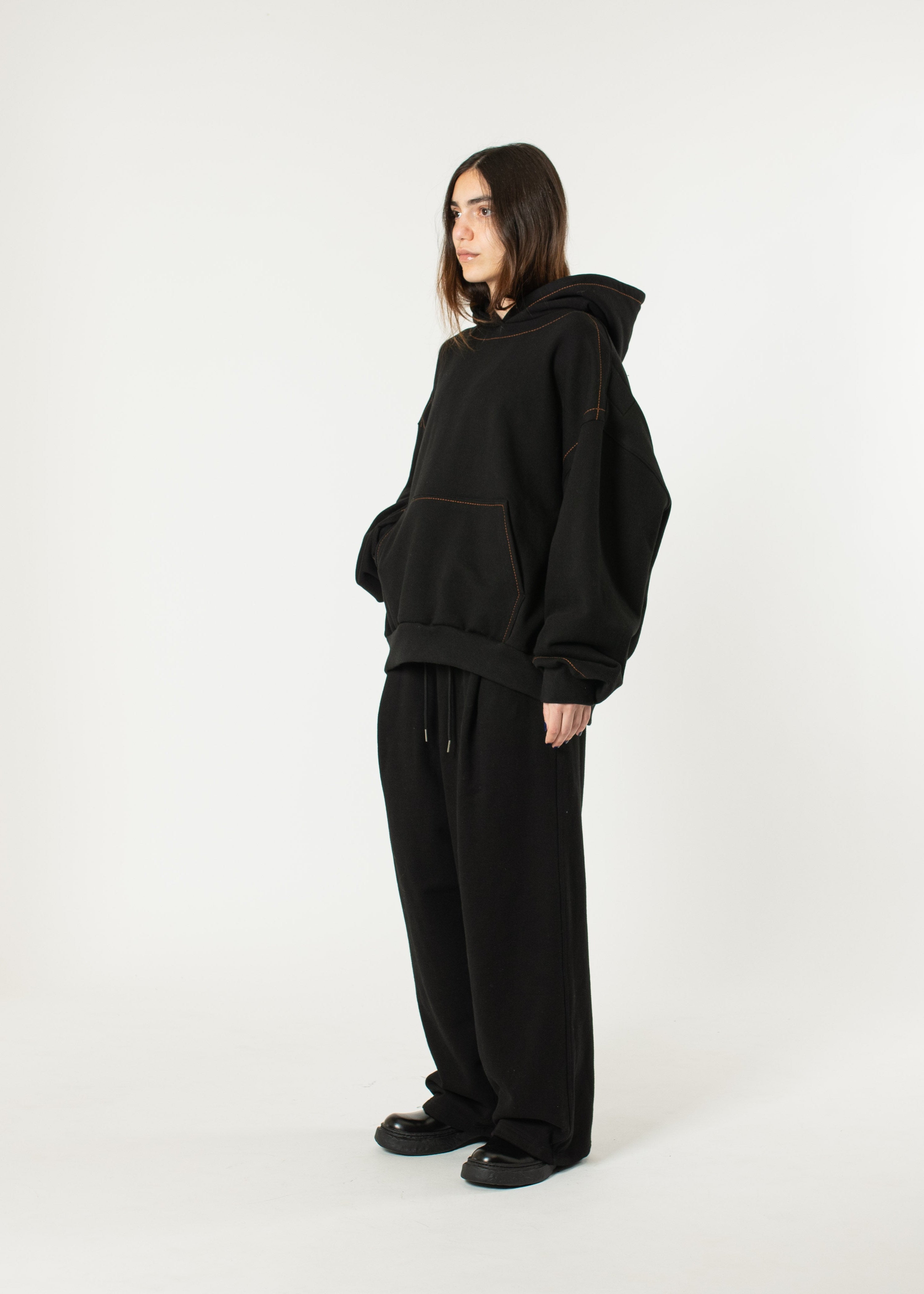 Pleated Wide Joggers – Estudio Niksen
