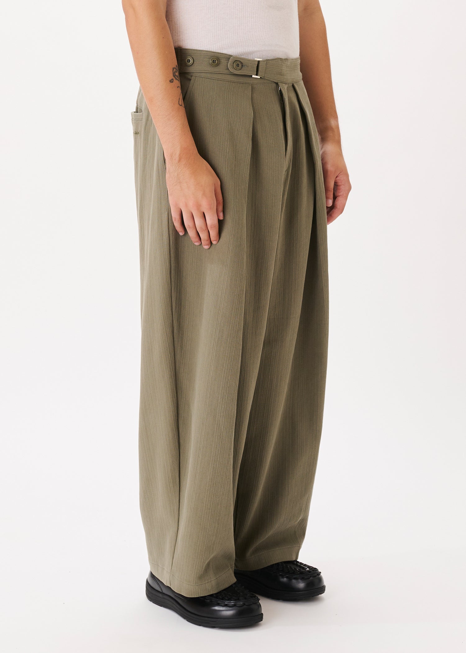 Big Fold Balloon Trousers – Estudio Niksen