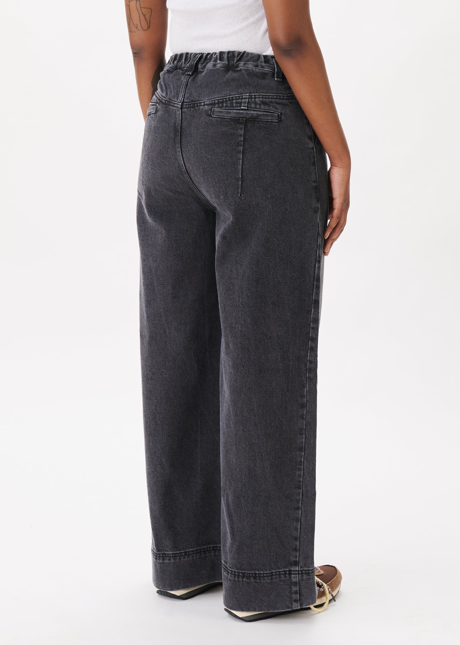 Big Hem Denim Jeans – Estudio Niksen