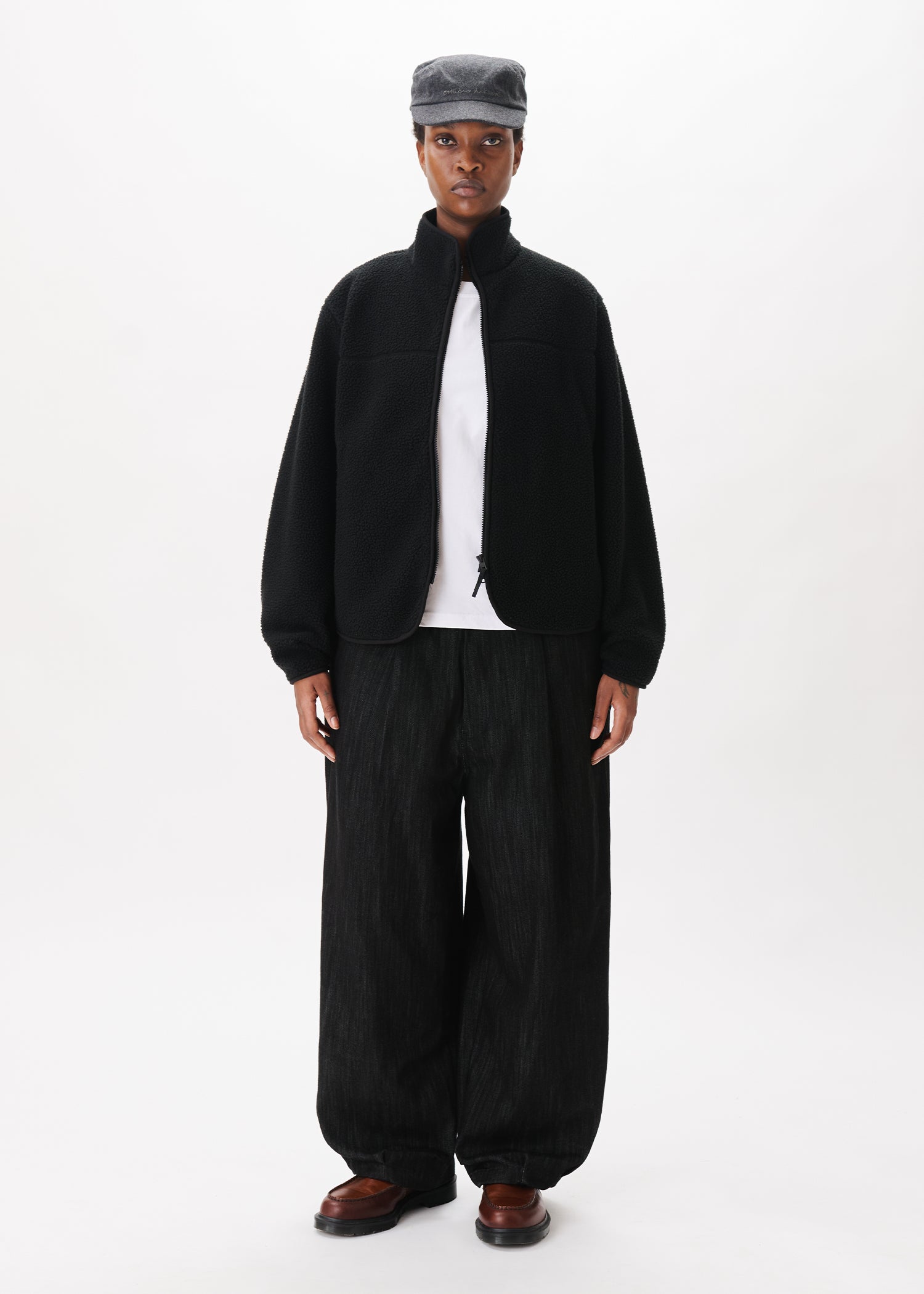 Boxy Wide Fleece – Estudio Niksen
