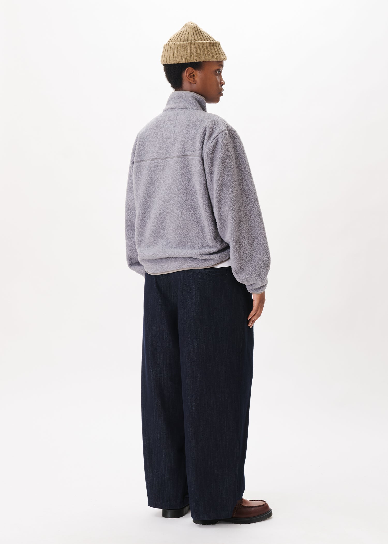 Boxy Wide Fleece – Estudio Niksen