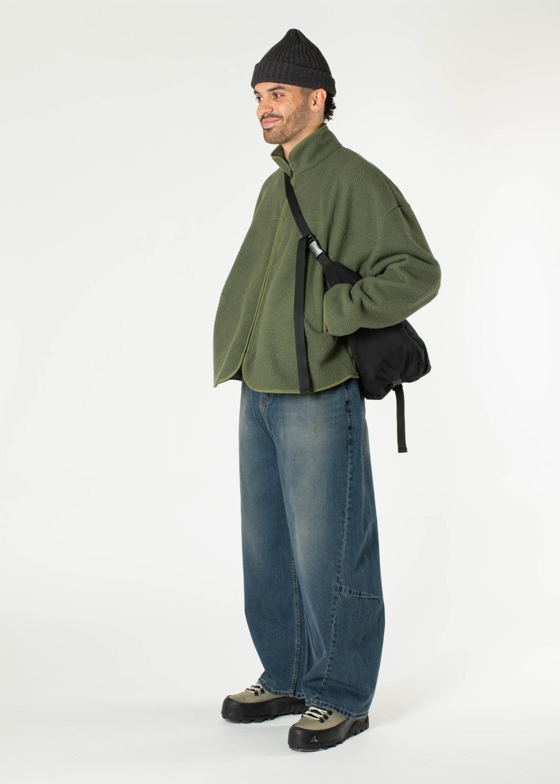 Boxy Wide Fleece – Estudio Niksen