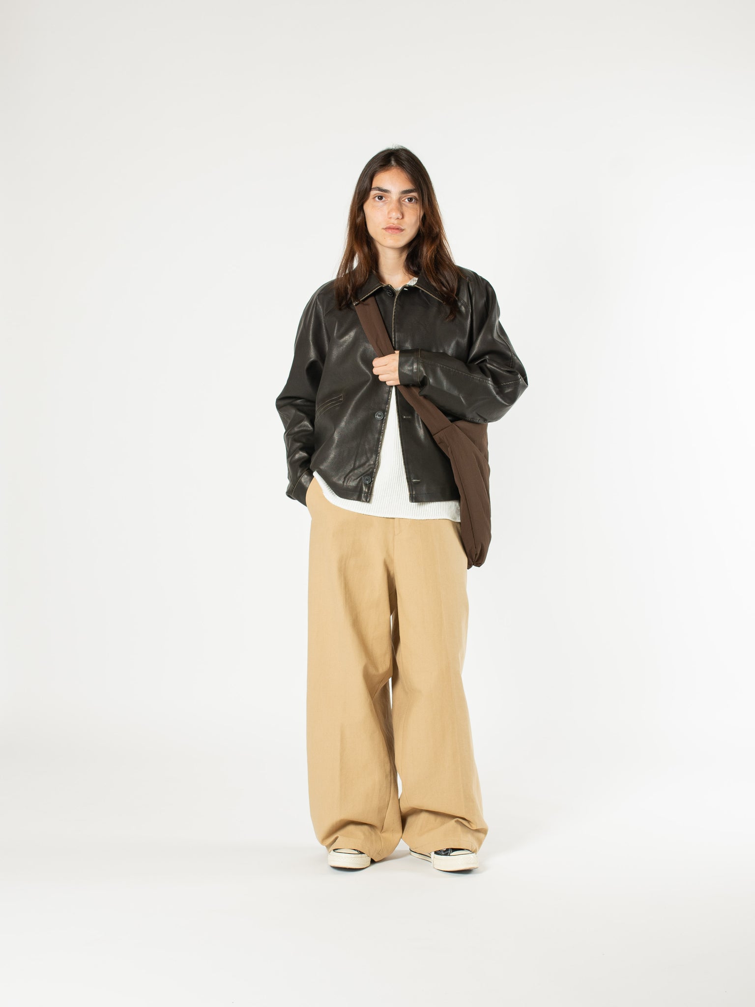 Wide-leg Trousers