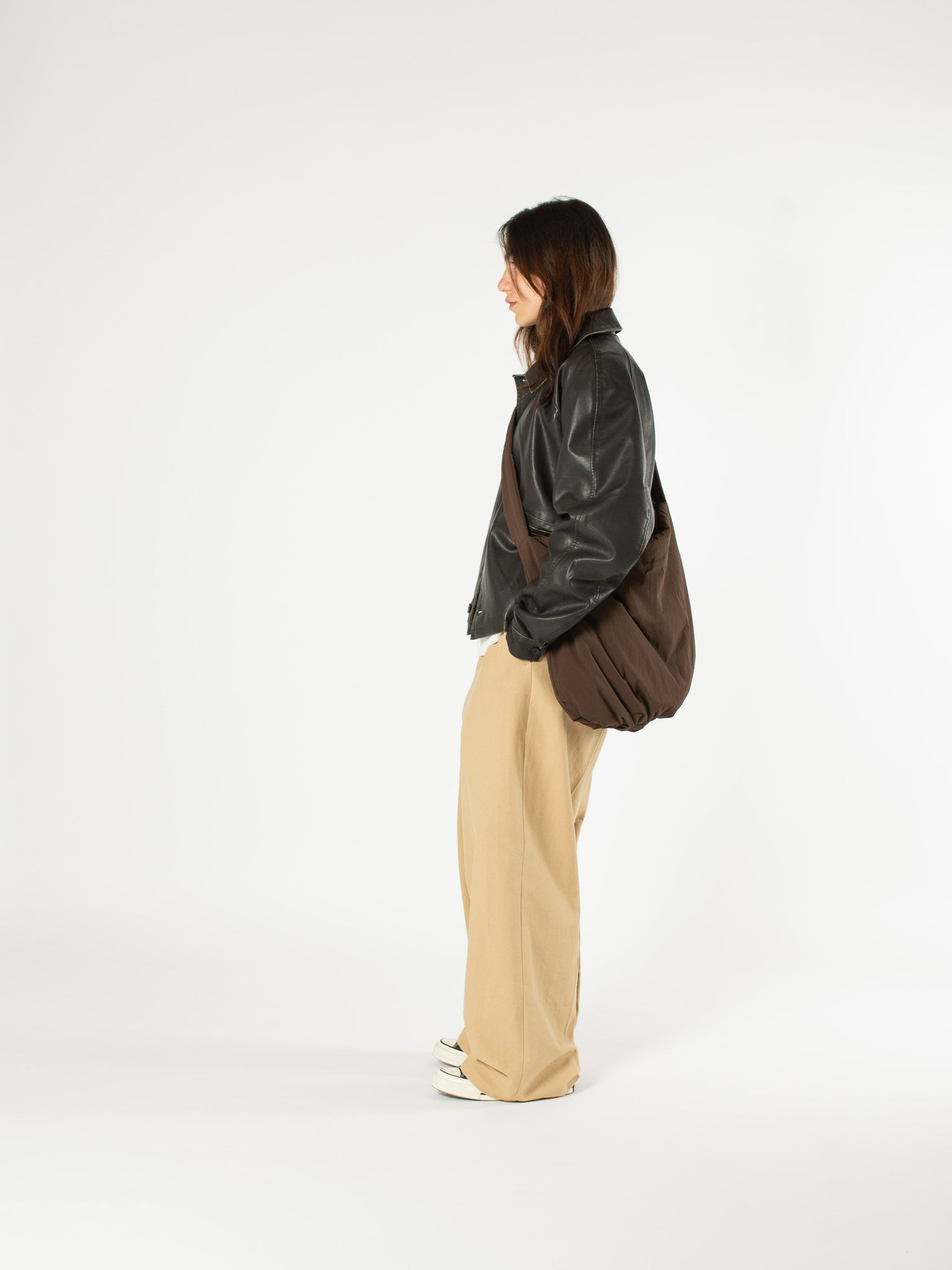 Wide-leg Trousers