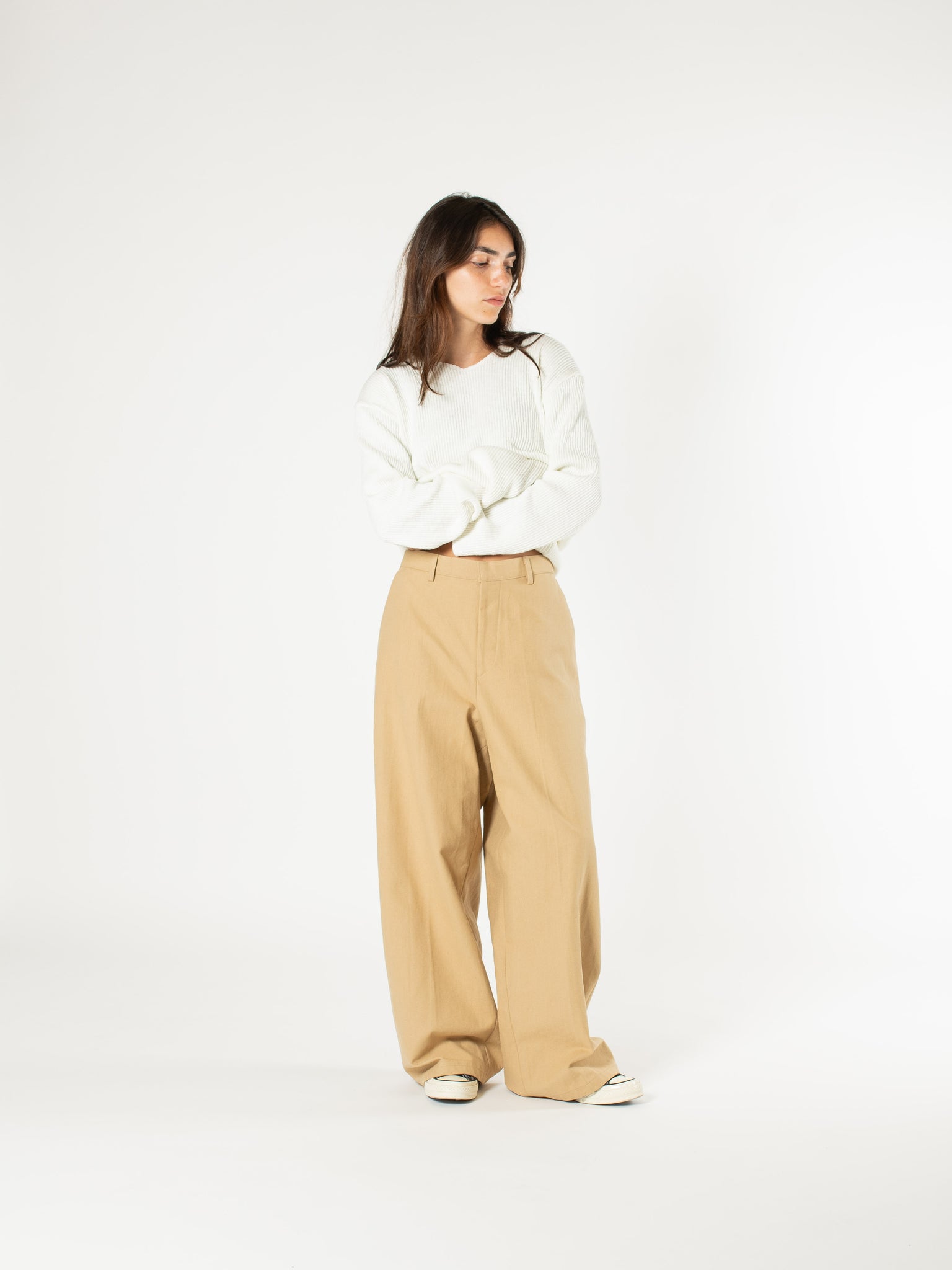 Wide-leg Trousers