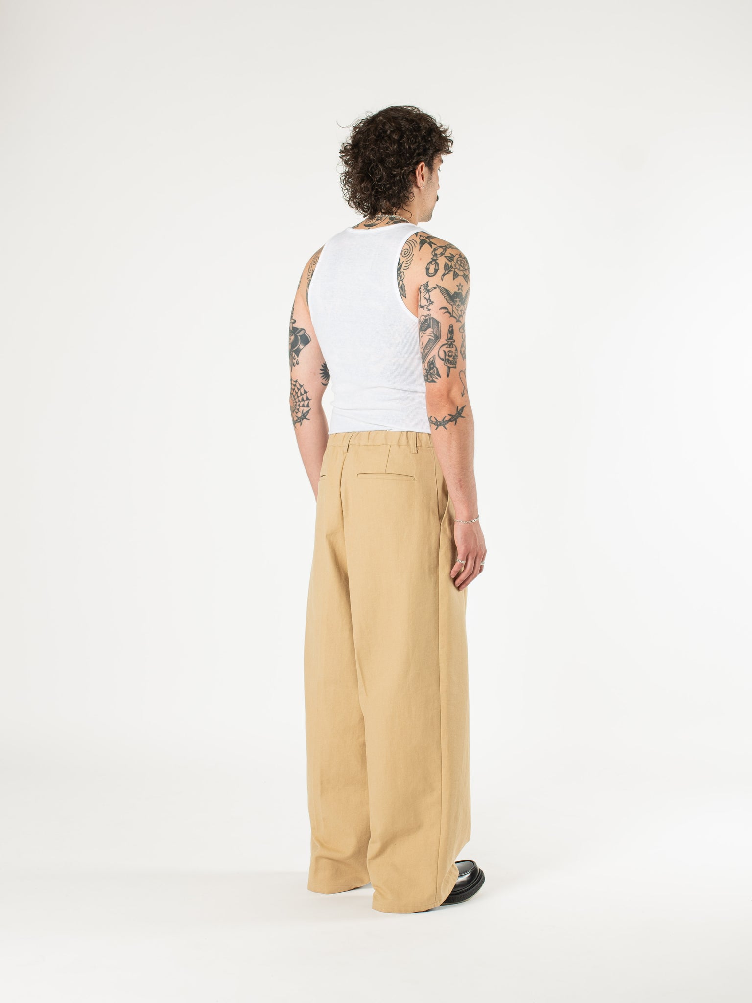 Wide-leg Trousers