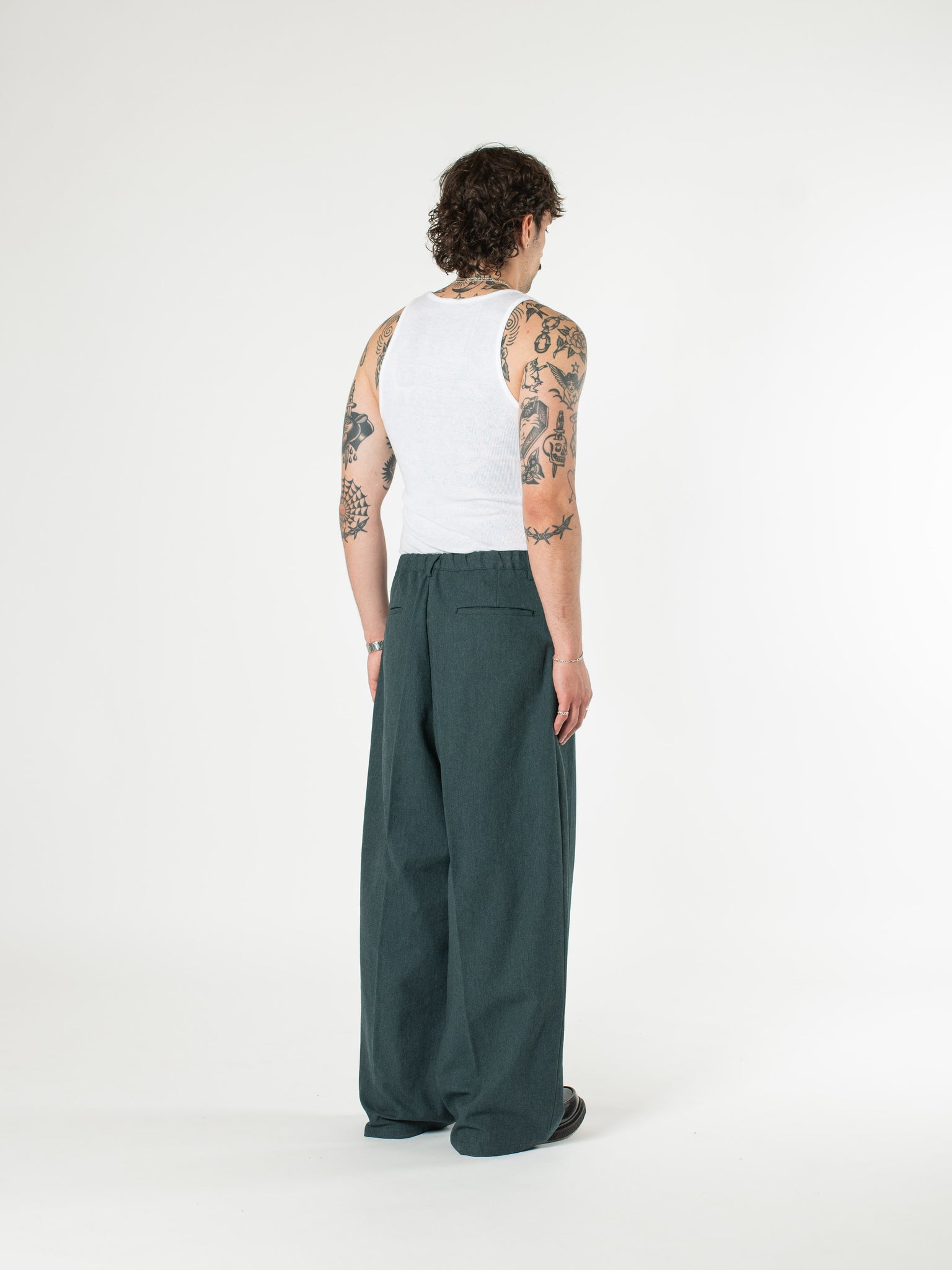 Wide-leg Trousers